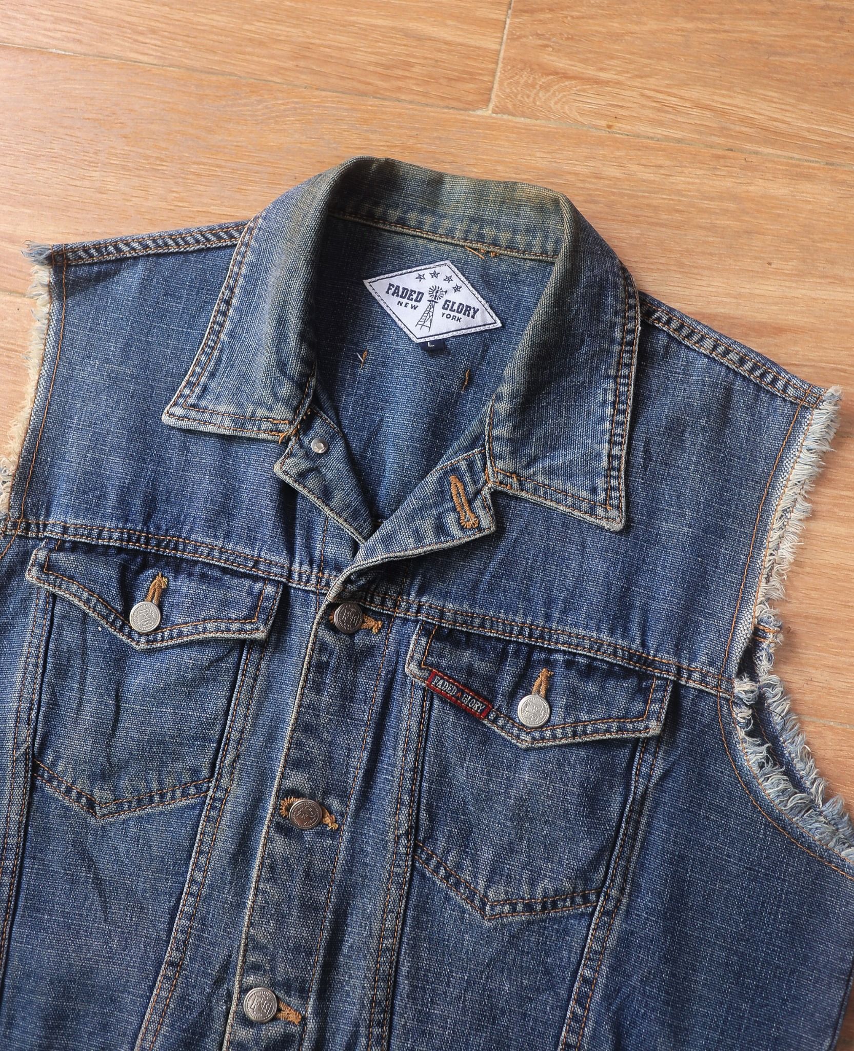 09.22.24 - VTG DENIM VEST JACKET - FADED GLORY