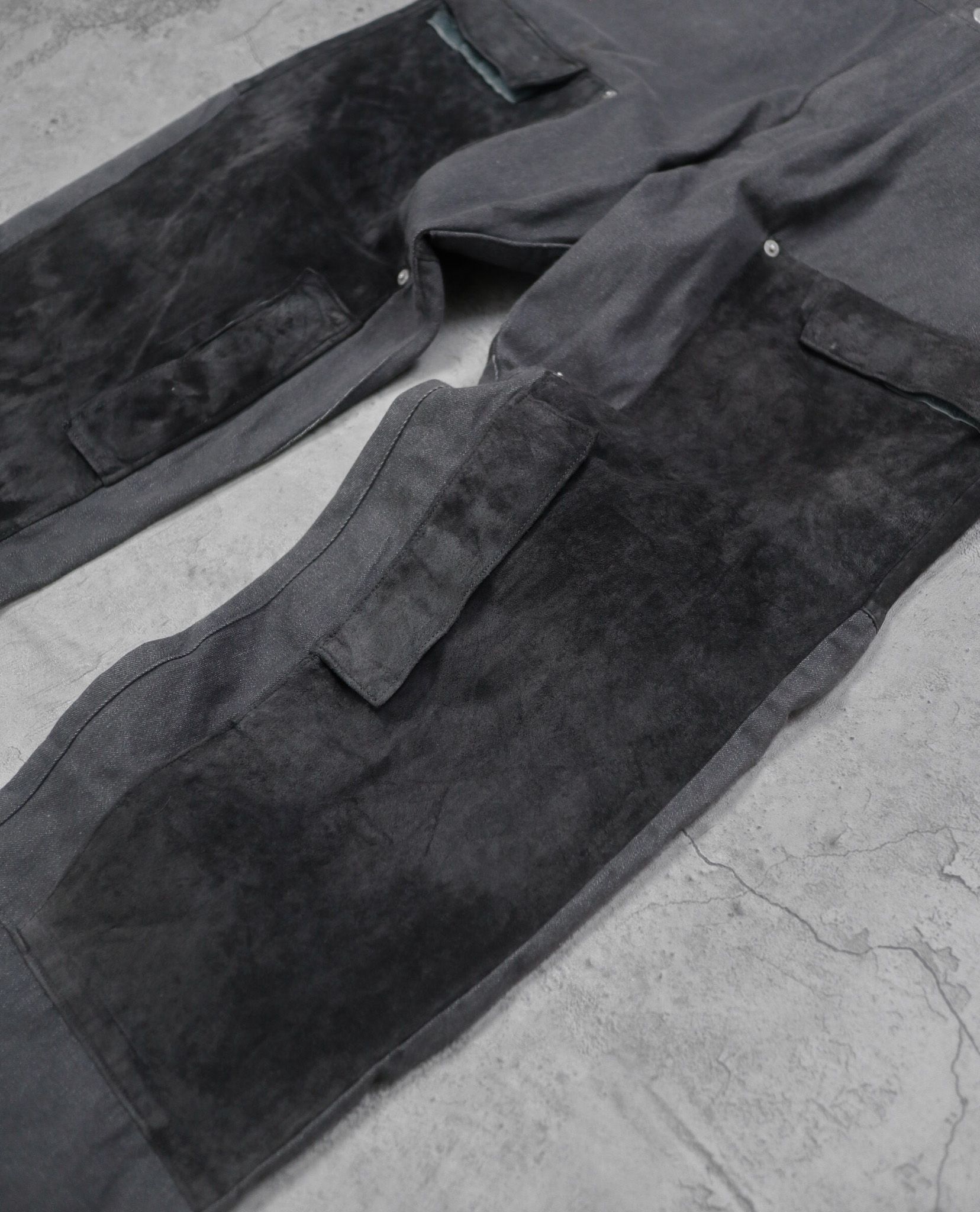 01.09.23 - VTG DOUBLE KNEE WORK PANTS - COMMUNITY GARMENT WORKS 2002