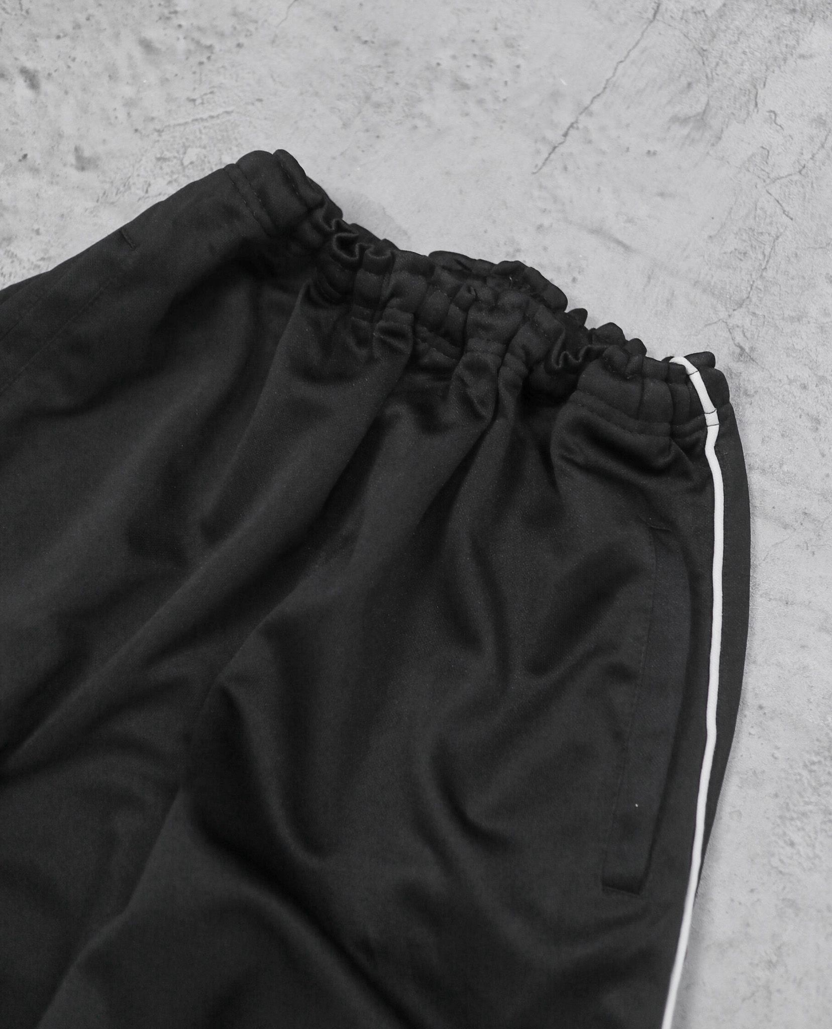 01.09.23 - VTG TRACK PANTS - WILD FANG BAD WOLF