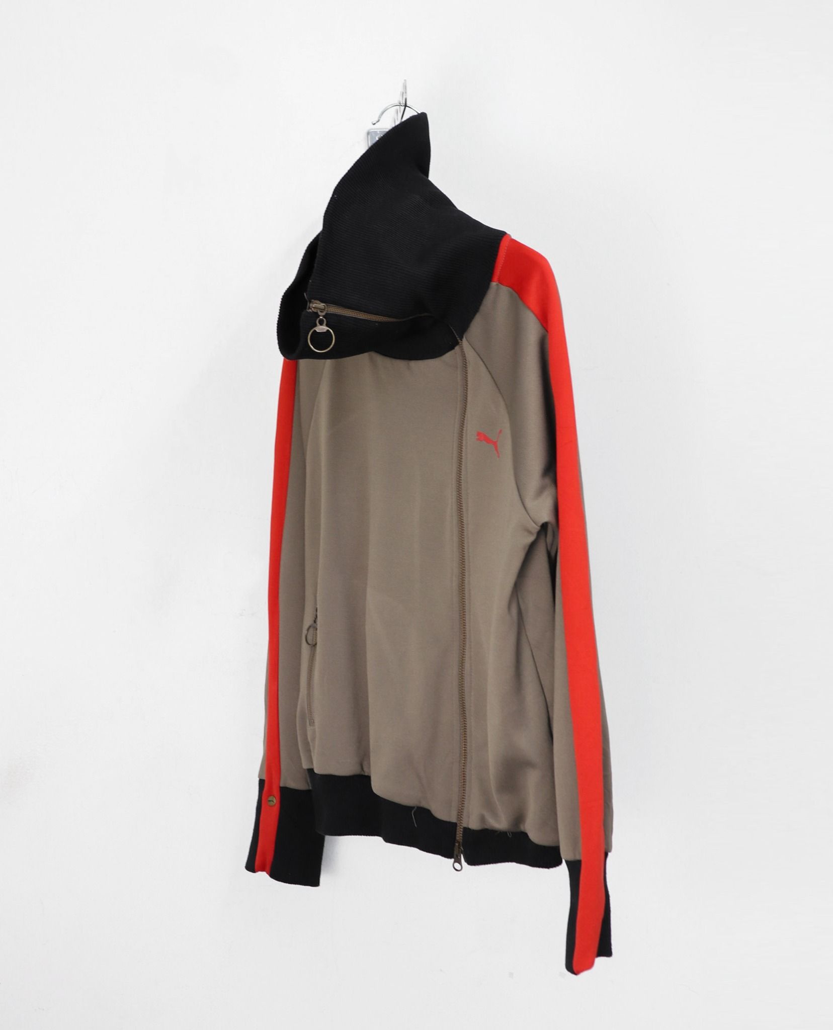 10.09.22 - VTG ASYMMETRIC TRACK JACKET - PUMA