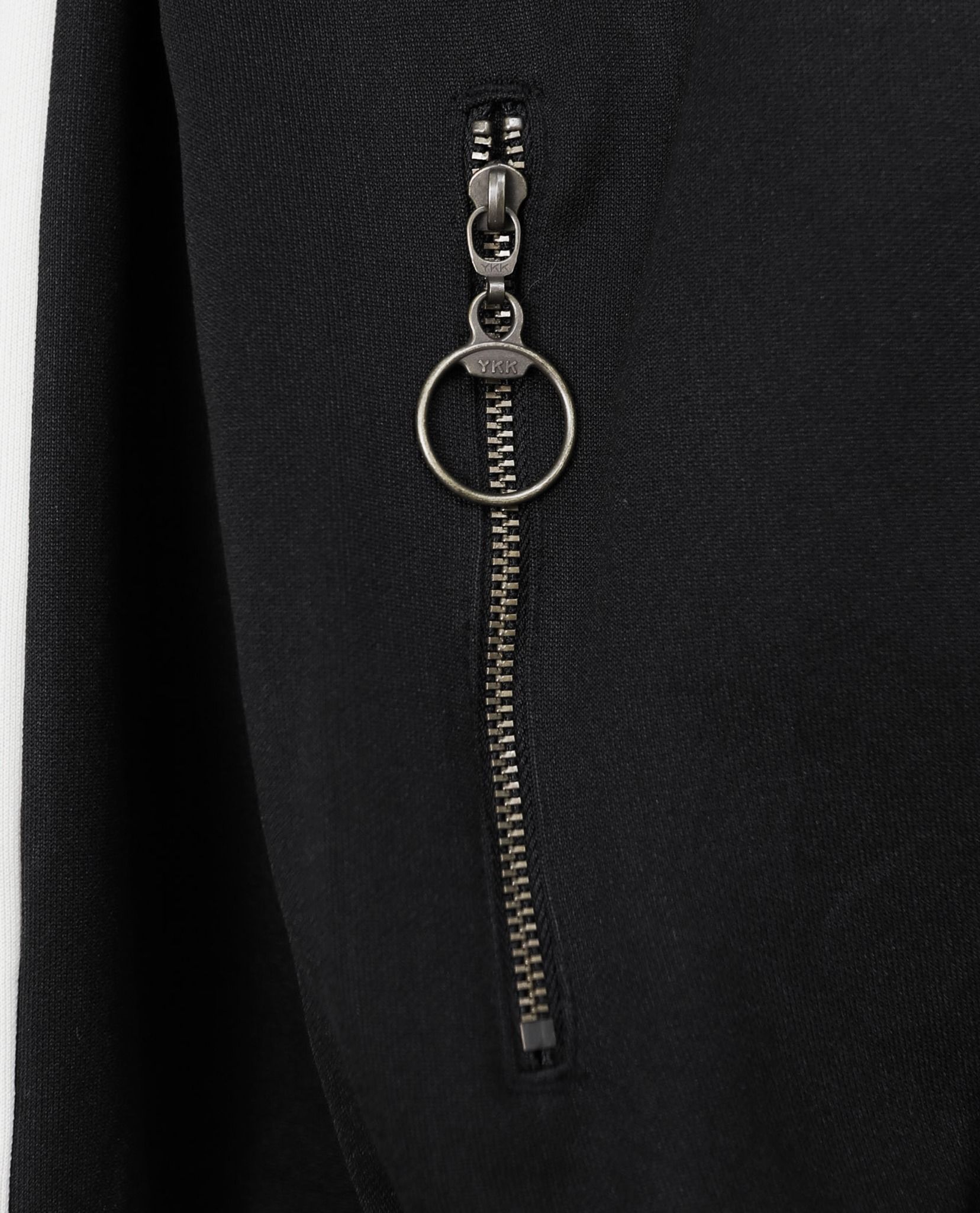 10.09.22 - VTG ASYMMETRIC TRACK JACKET - PUMA