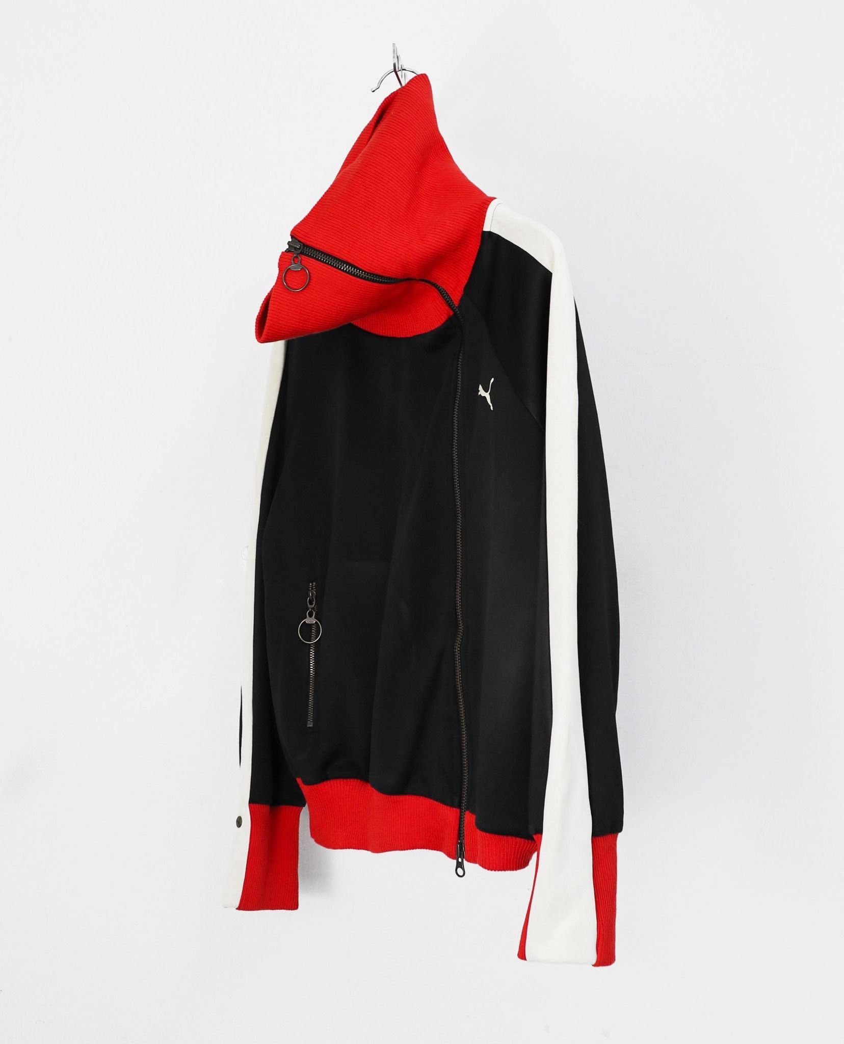 10.09.22 - VTG ASYMMETRIC TRACK JACKET - PUMA