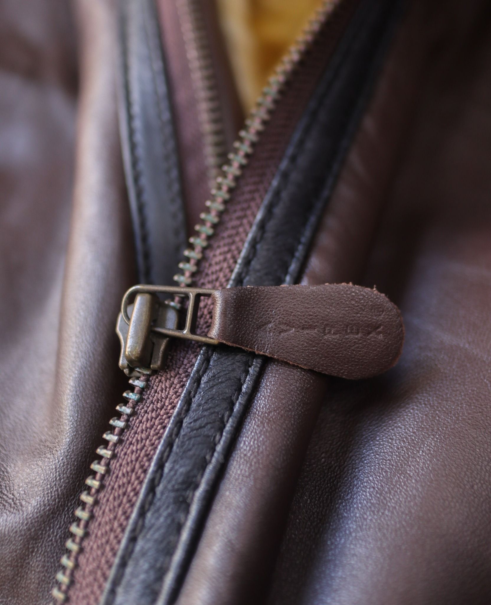 02.10.24 - VTG LEATHER COAT HOODED JACKET -AVIREX