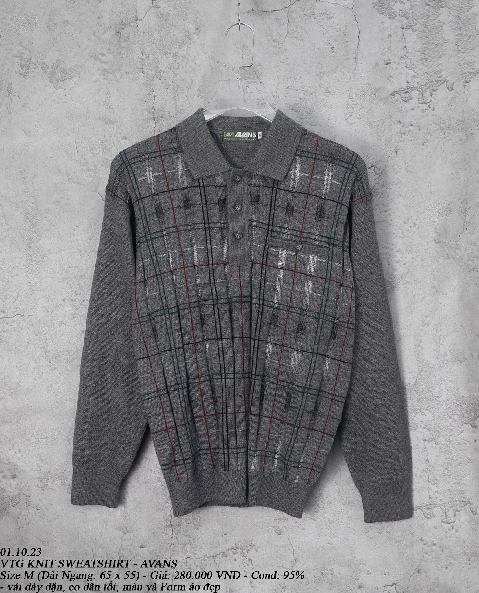 01.10.23 - VTG KNIT SWEATSHIRT - AVANS