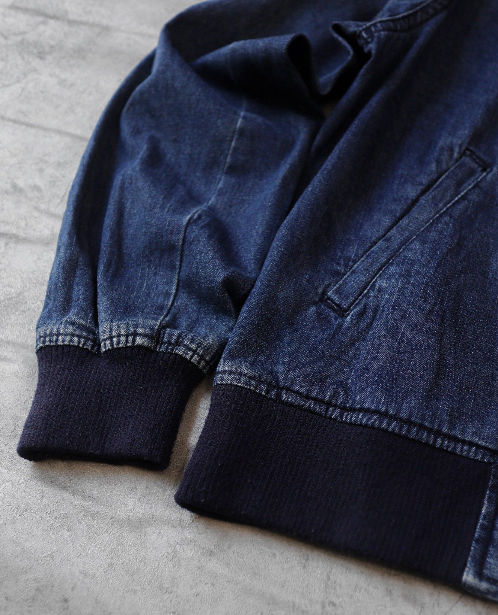 10.19.23 - VTG BOMBER DENIM JACKET - LA VIE EST UN VOYAGE