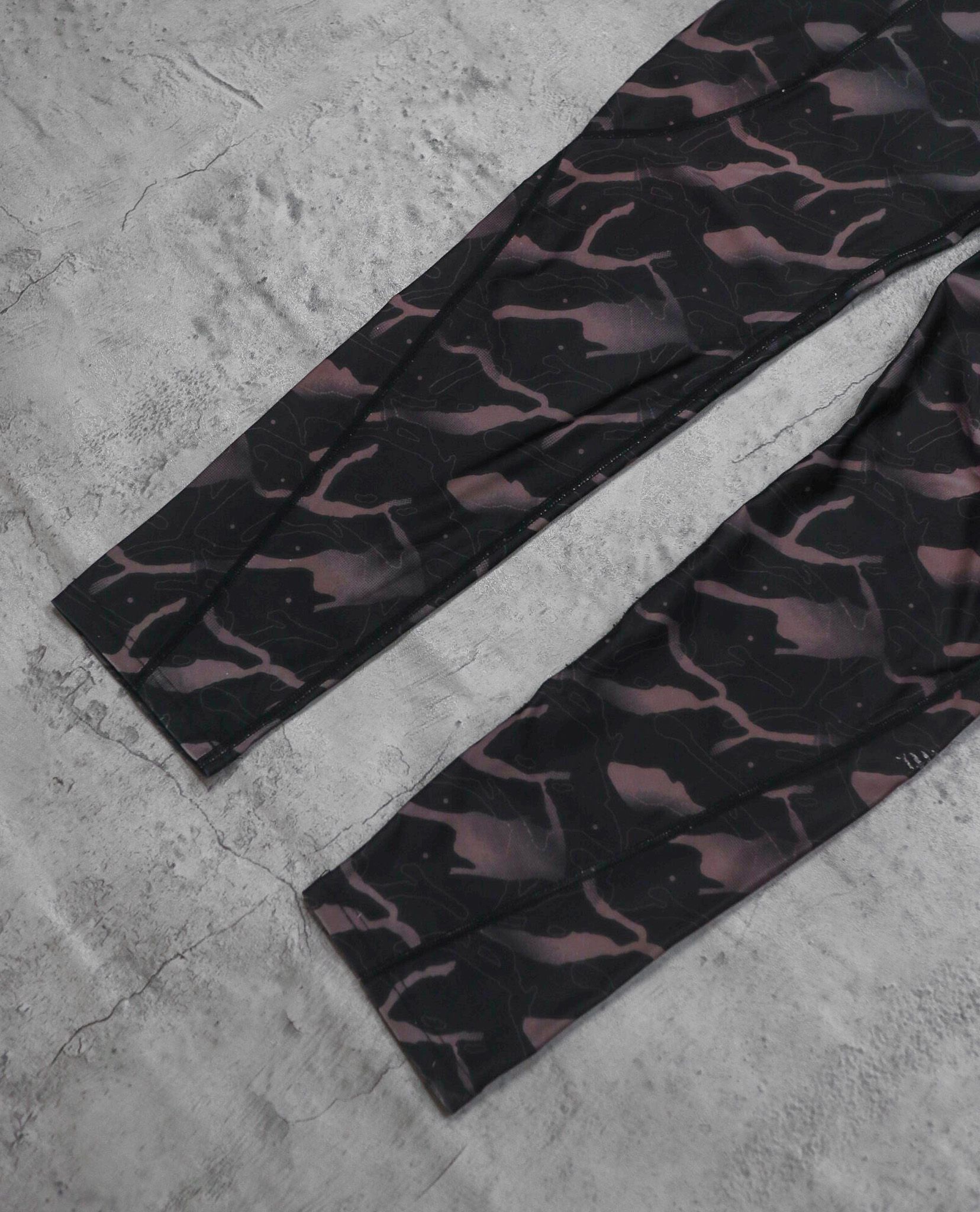 01.11.23 - VTG LEGGING TRACK PANTS - NEW BALANCE
