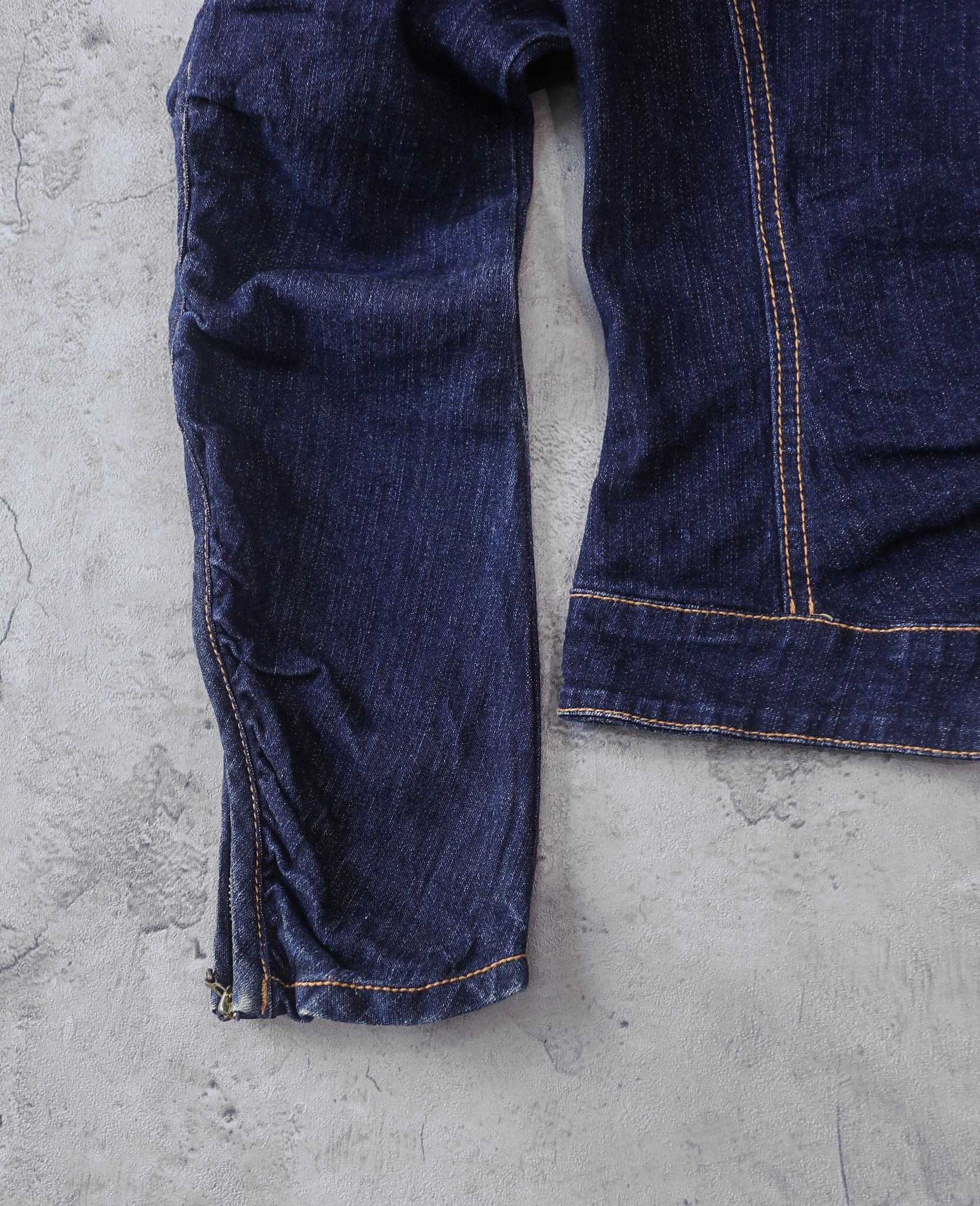 02.18.24 - VTG CROPPED DENIM JACKET - BABY PHAT