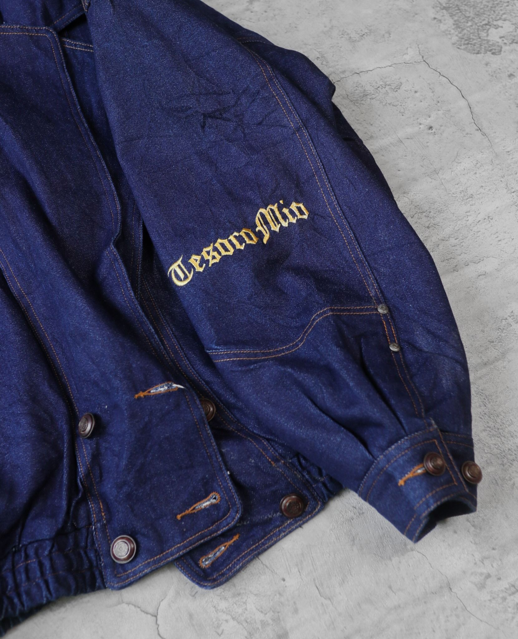 10.18.23 - VTG OVERSIZED DENIM JACKET - TESORO MIO