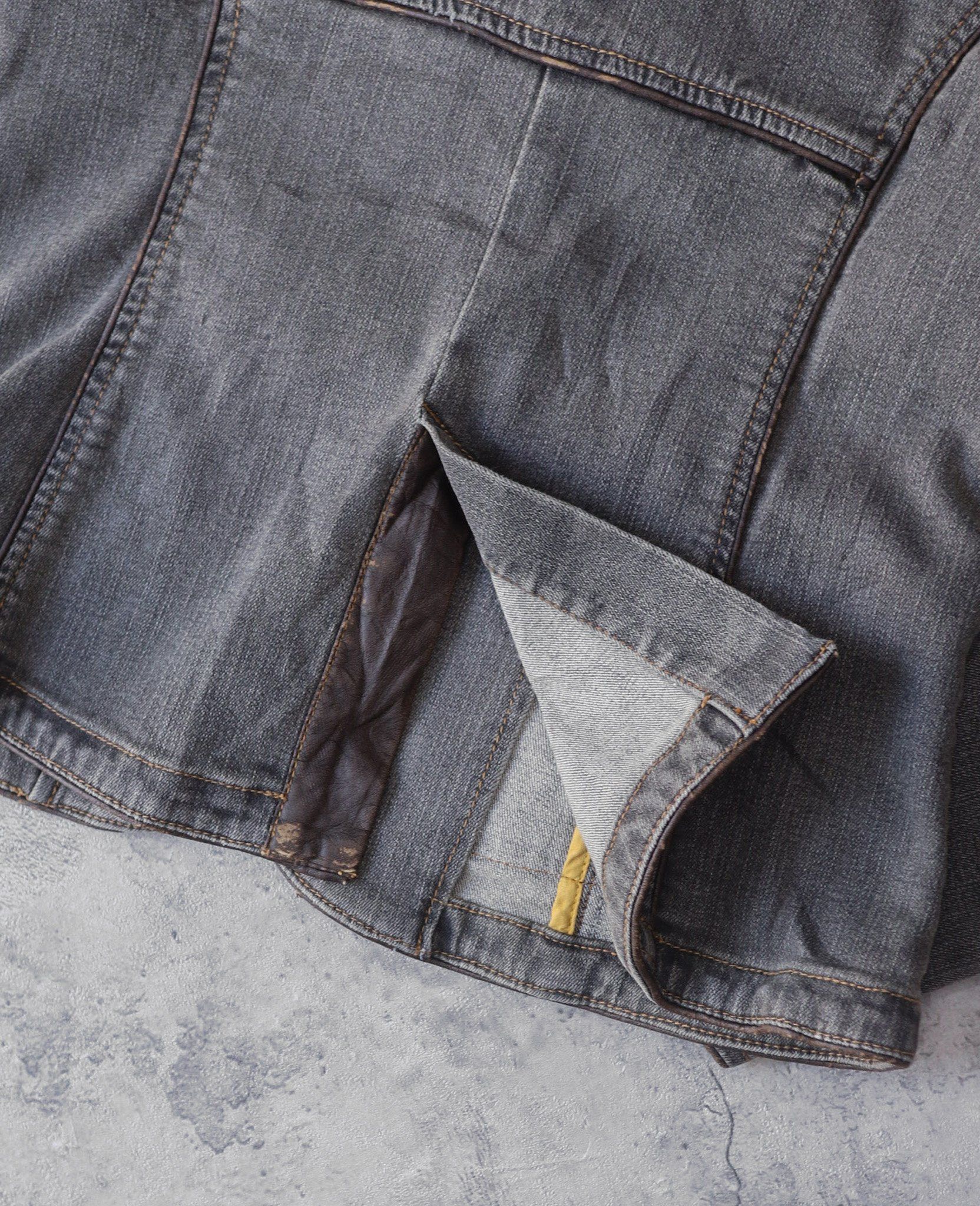 02.18.24 - VTG CROPPED DENIM BLAZER JACKET - PASSIONE