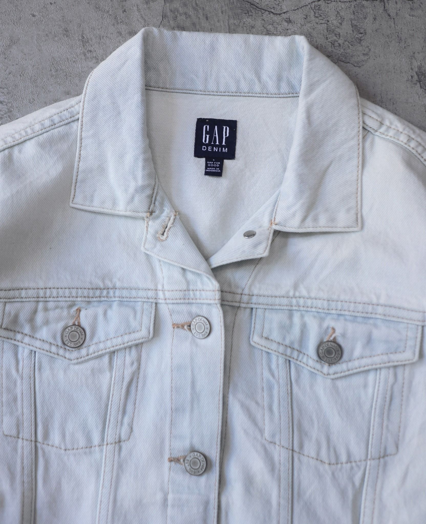 02.18.24 - VTG CROPPED DENIM JACKET - GAP DENIM