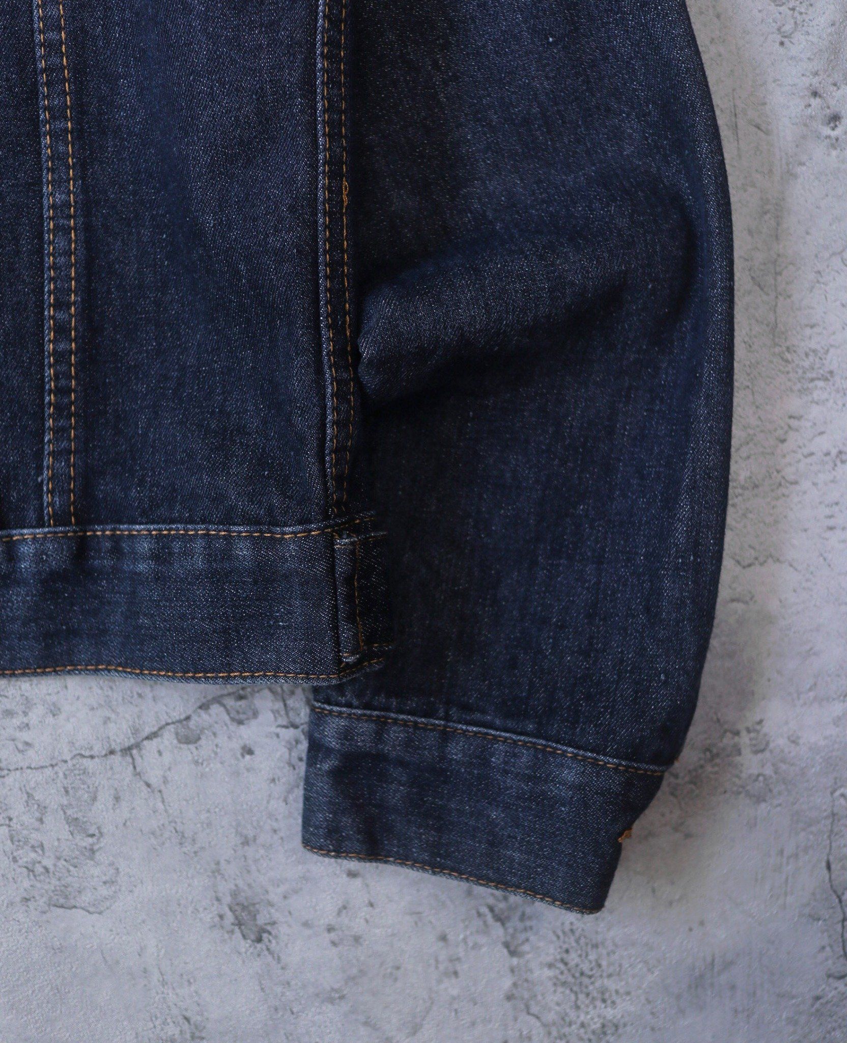 02.18.24 - VTG CROPPED DENIM JACKET - EMSEXCITE