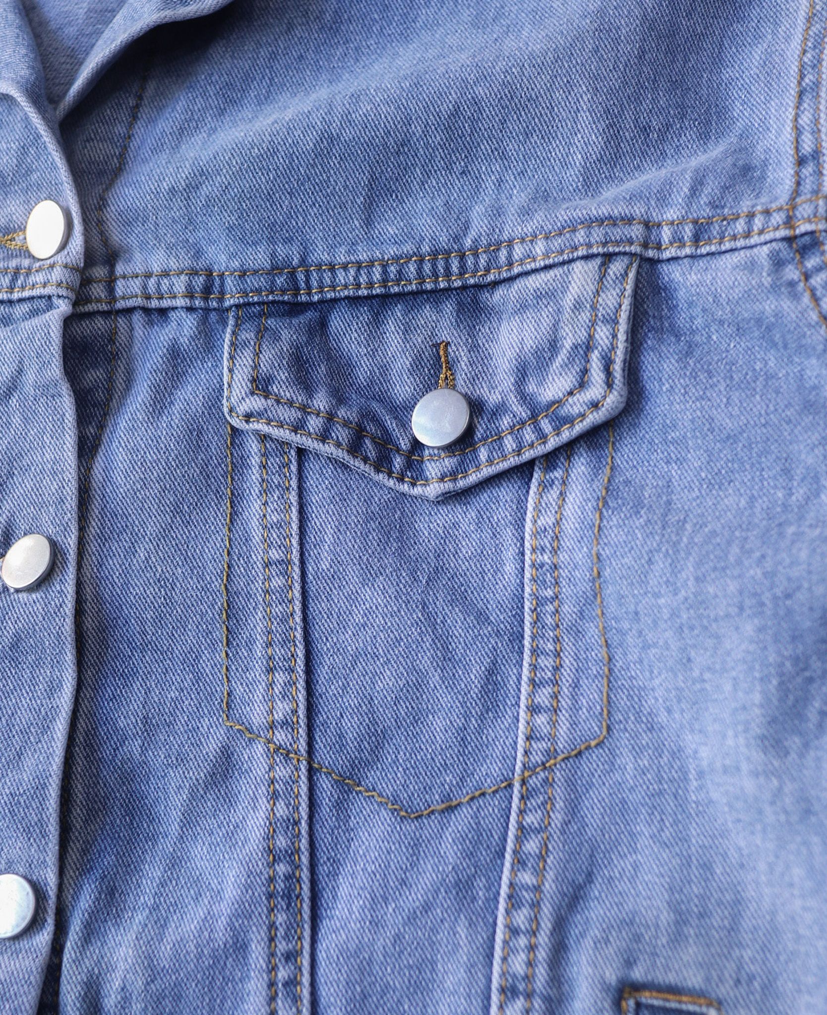 02.15.24 - VTG CROPPED DENIM JACKET - GRL