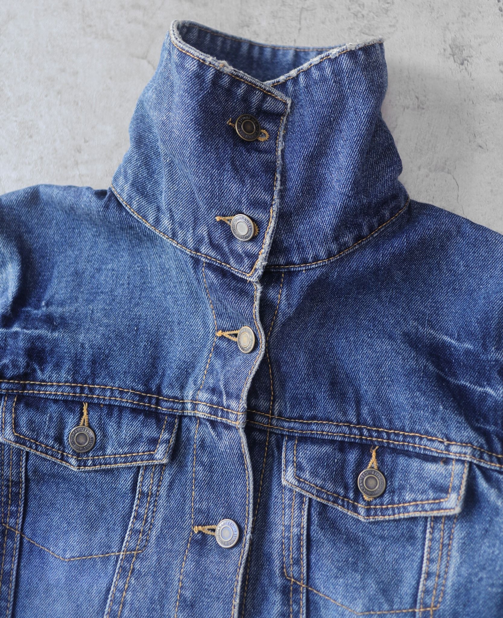 02.15.24 - VTG CROPPED DENIM JACKET - URBAN NOW