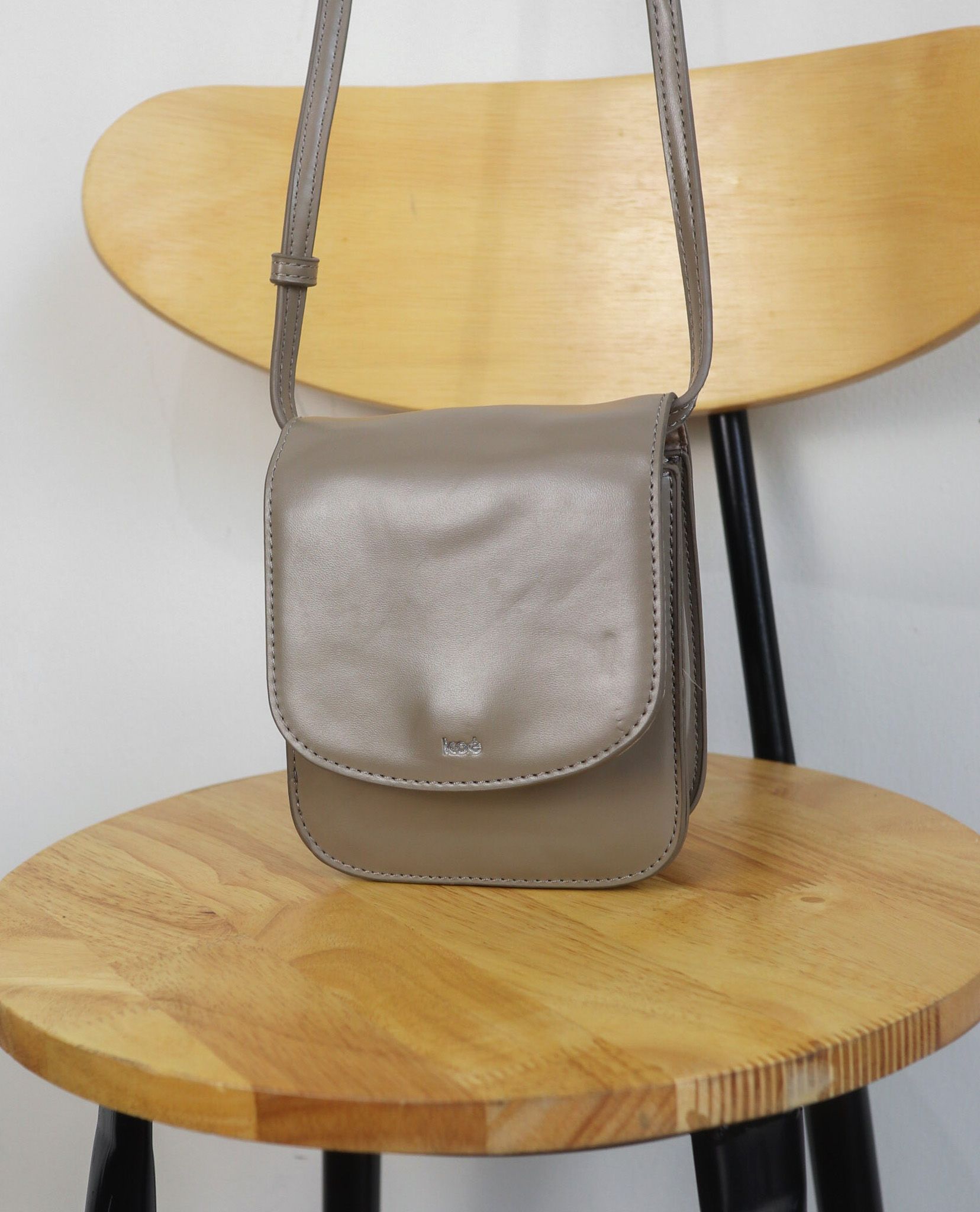 06.15.23 - VTG BAG - KOE