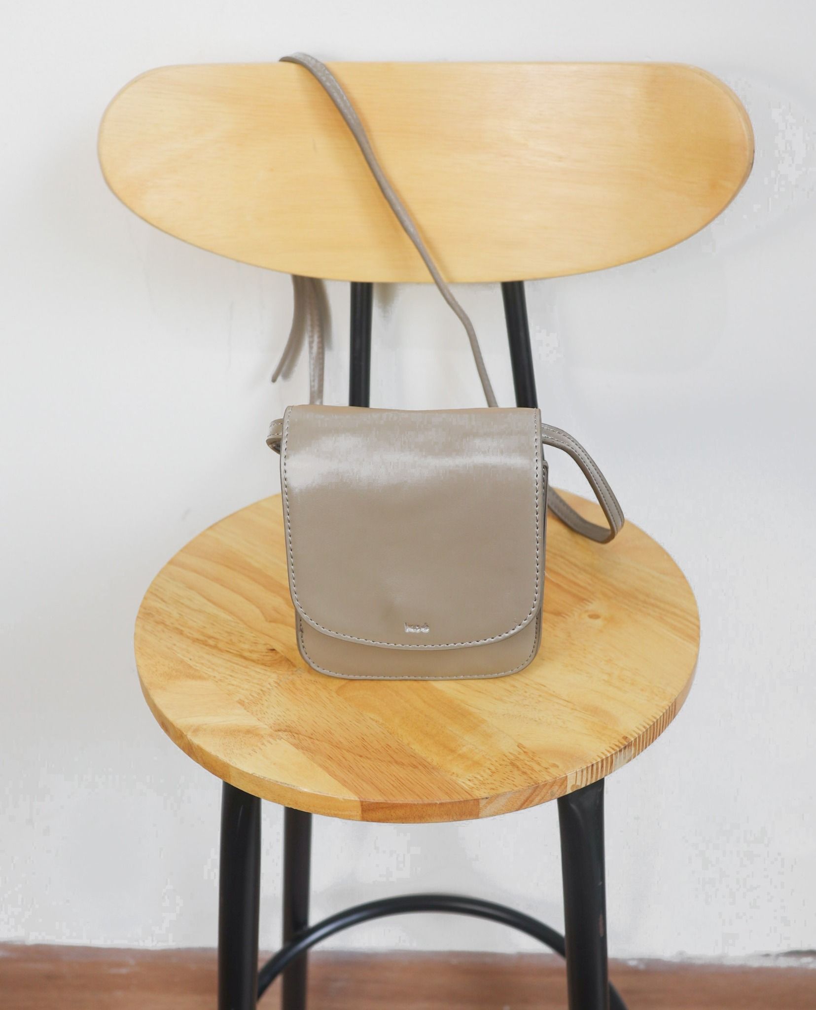 06.15.23 - VTG BAG - KOE