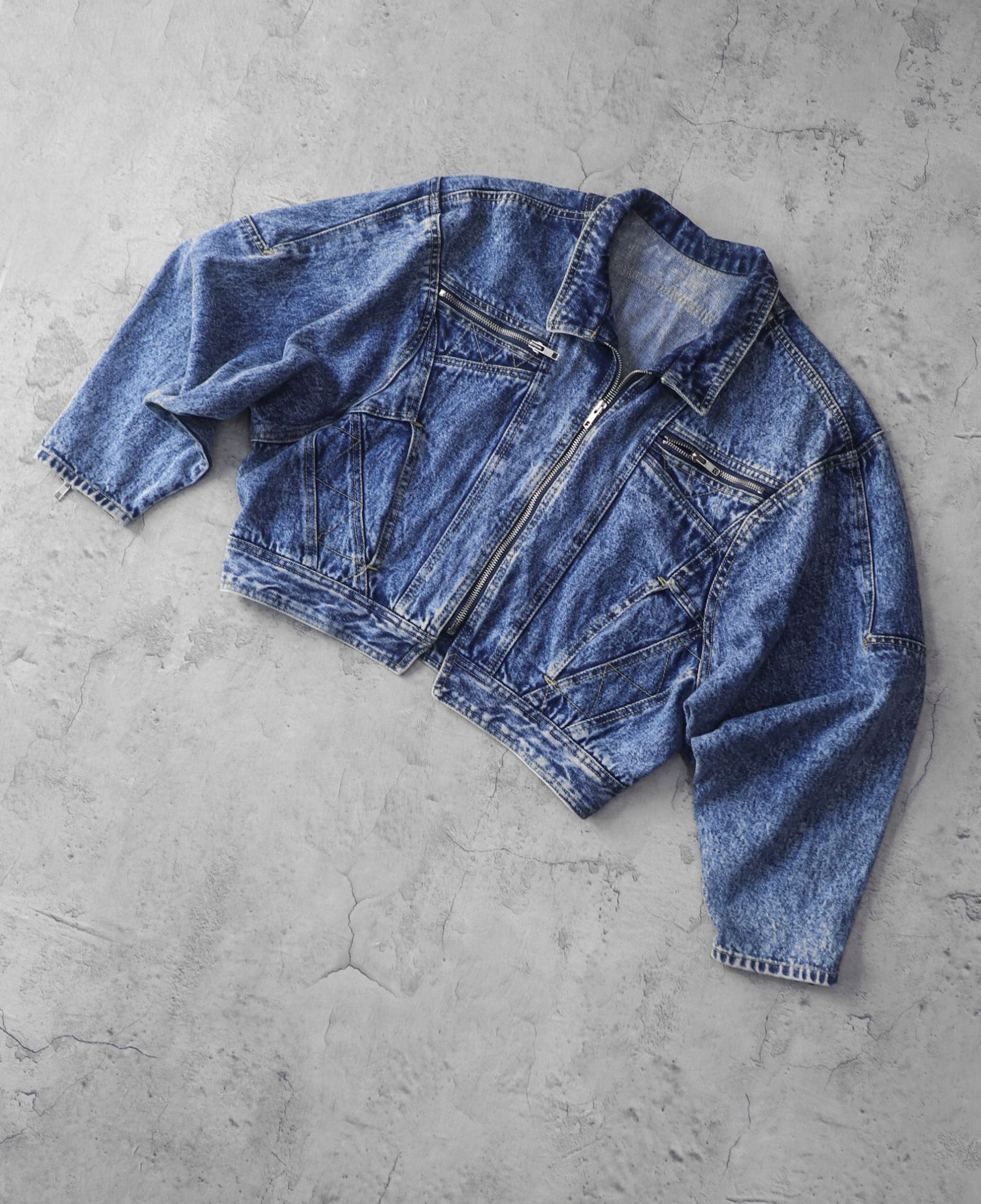 02.15.24 - VTG CROPPED DENIM JACKET