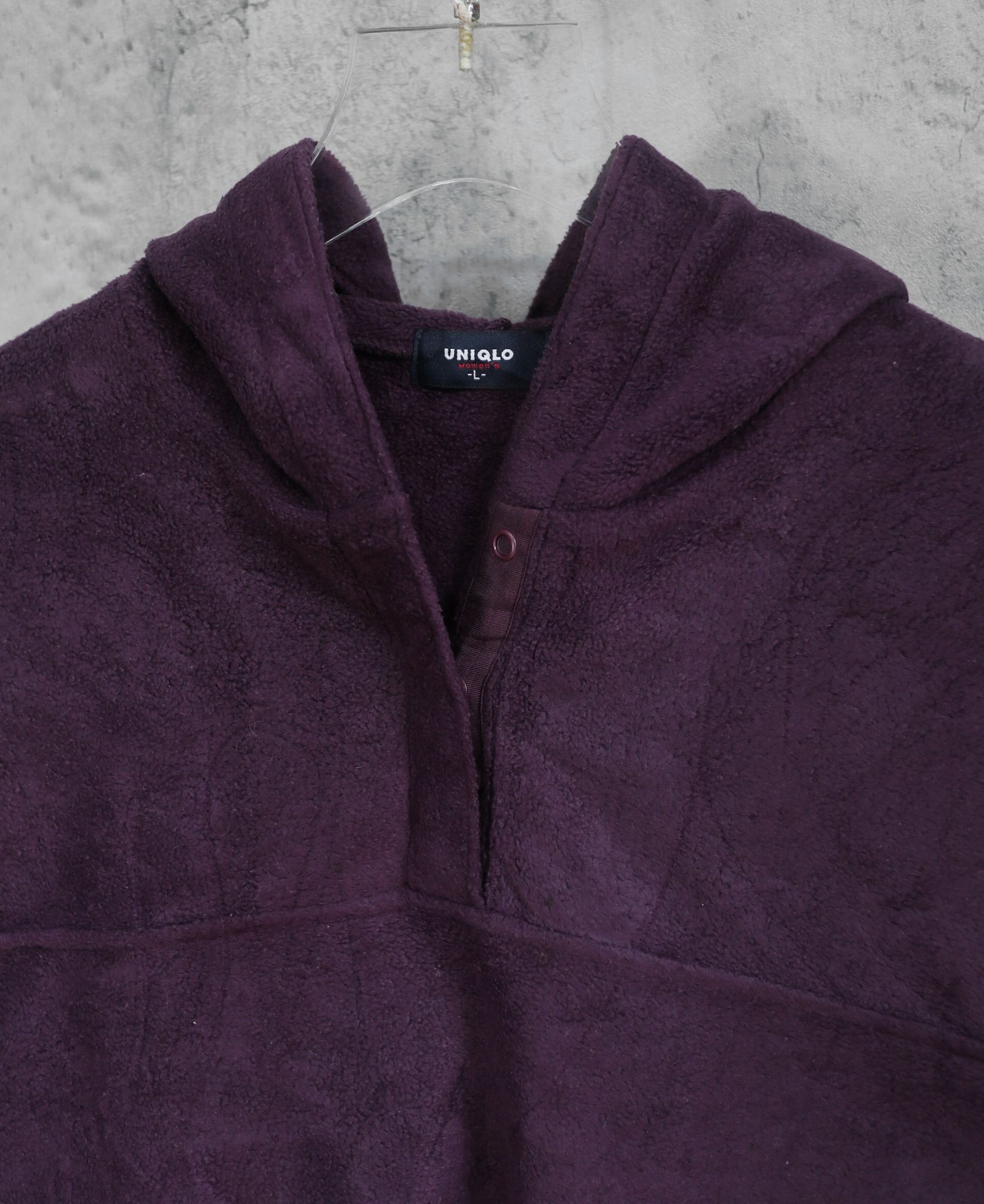 10.15.23 - VTG FLEECE PULLOVER HOODIE - UNIQLO