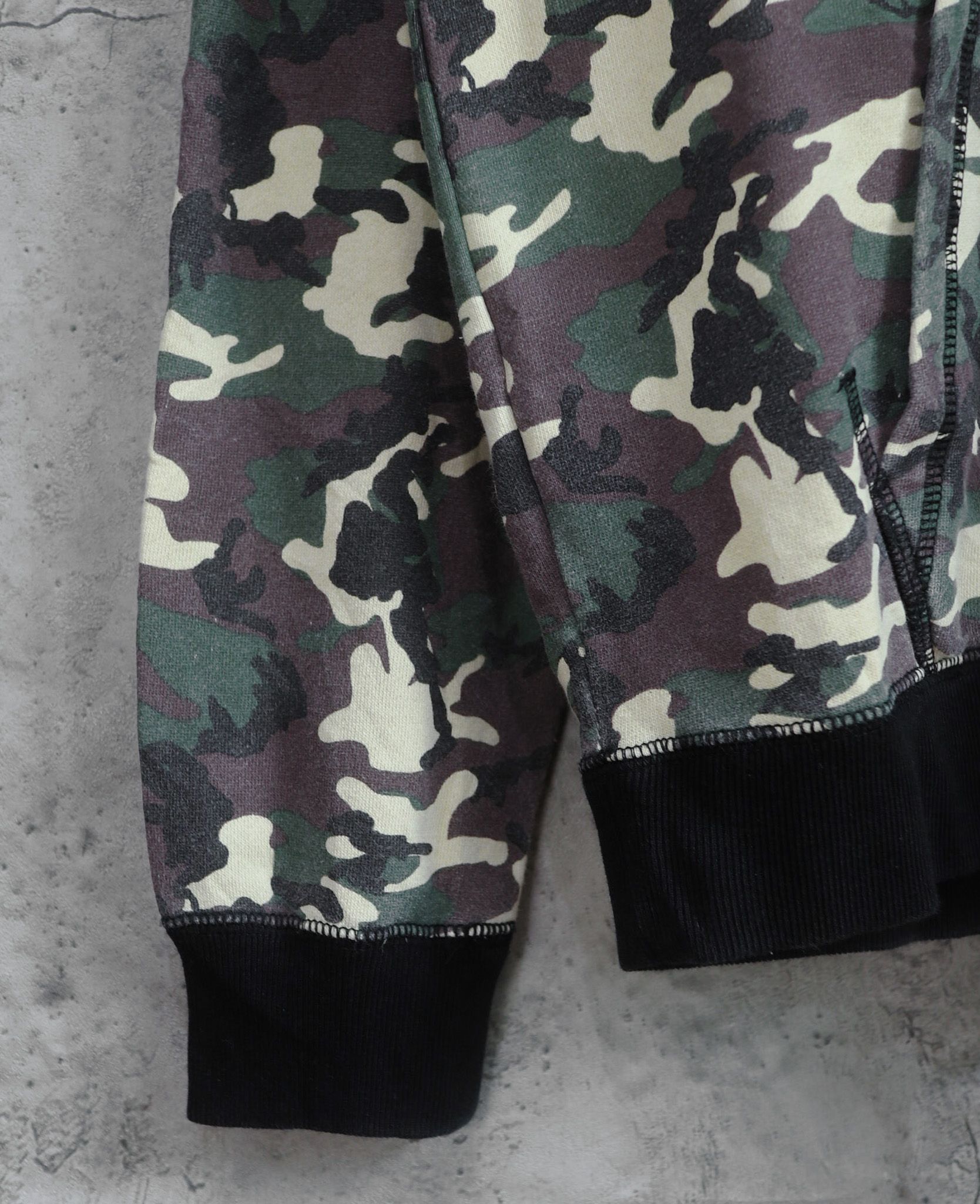 10.15.23 - VTG PULLOVER HOODIE - ANAP