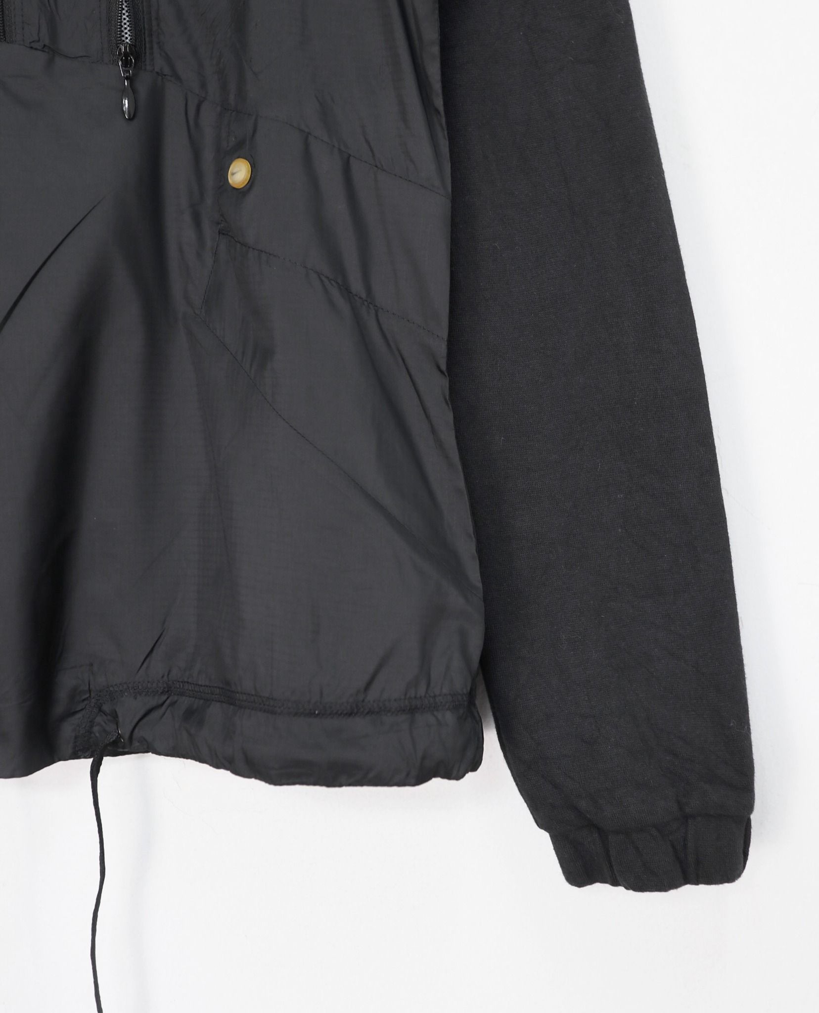 10.16.22 - VTG PULLOVER WINDBREAKER JACKET - NIKE