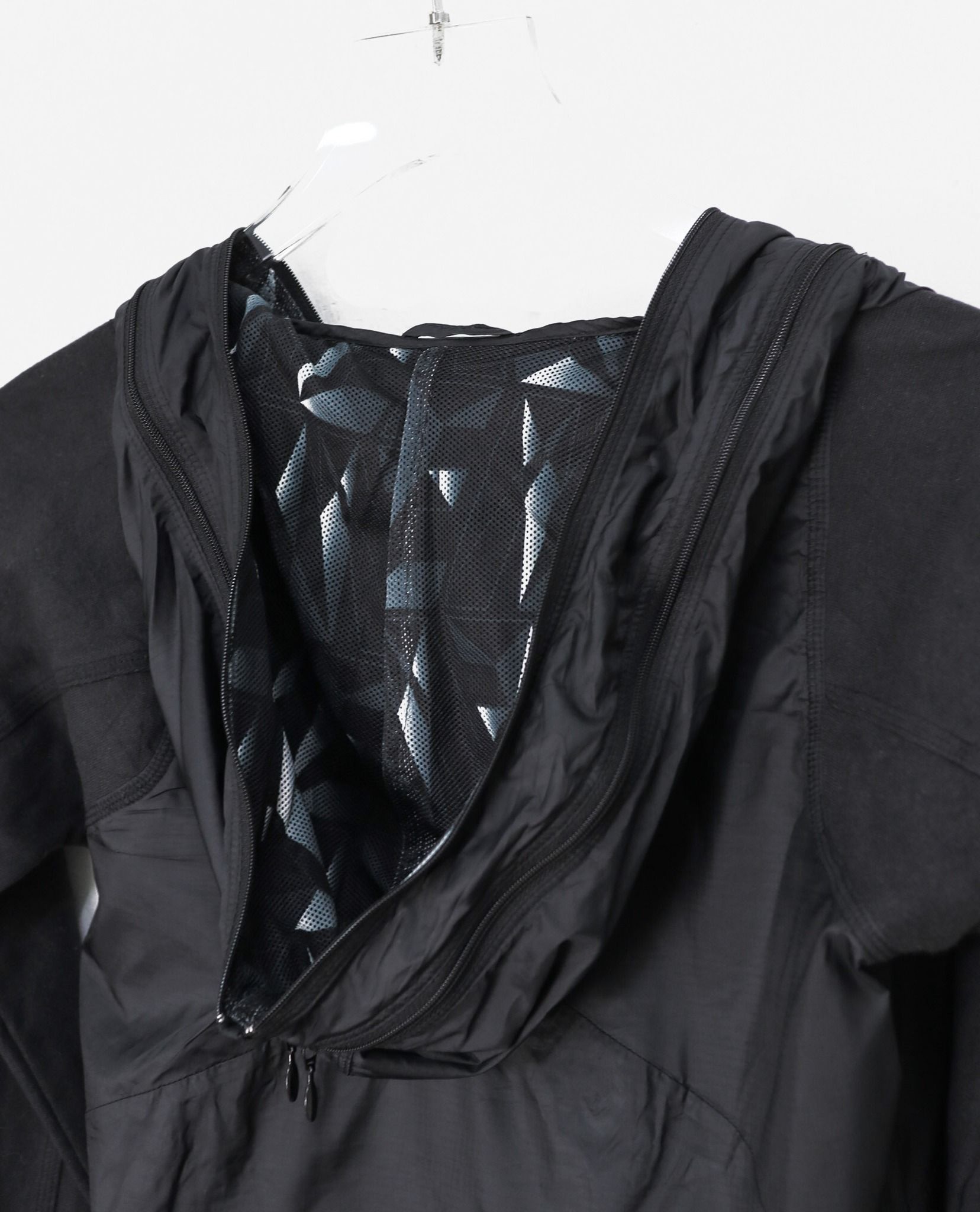 10.16.22 - VTG PULLOVER WINDBREAKER JACKET - NIKE