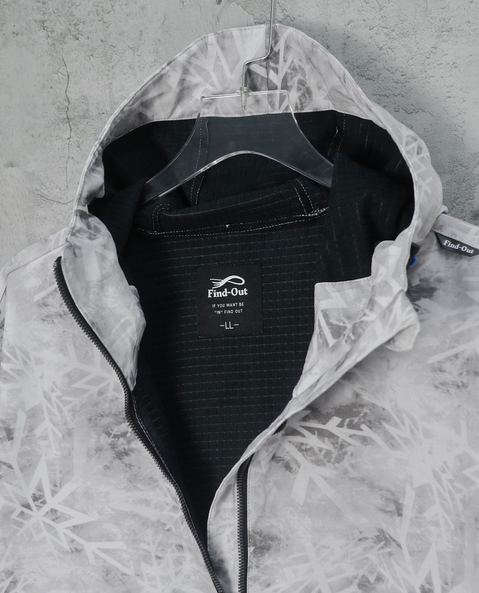 02.05.23 - VTG OUTDOOR JACKET - FIND-OUT
