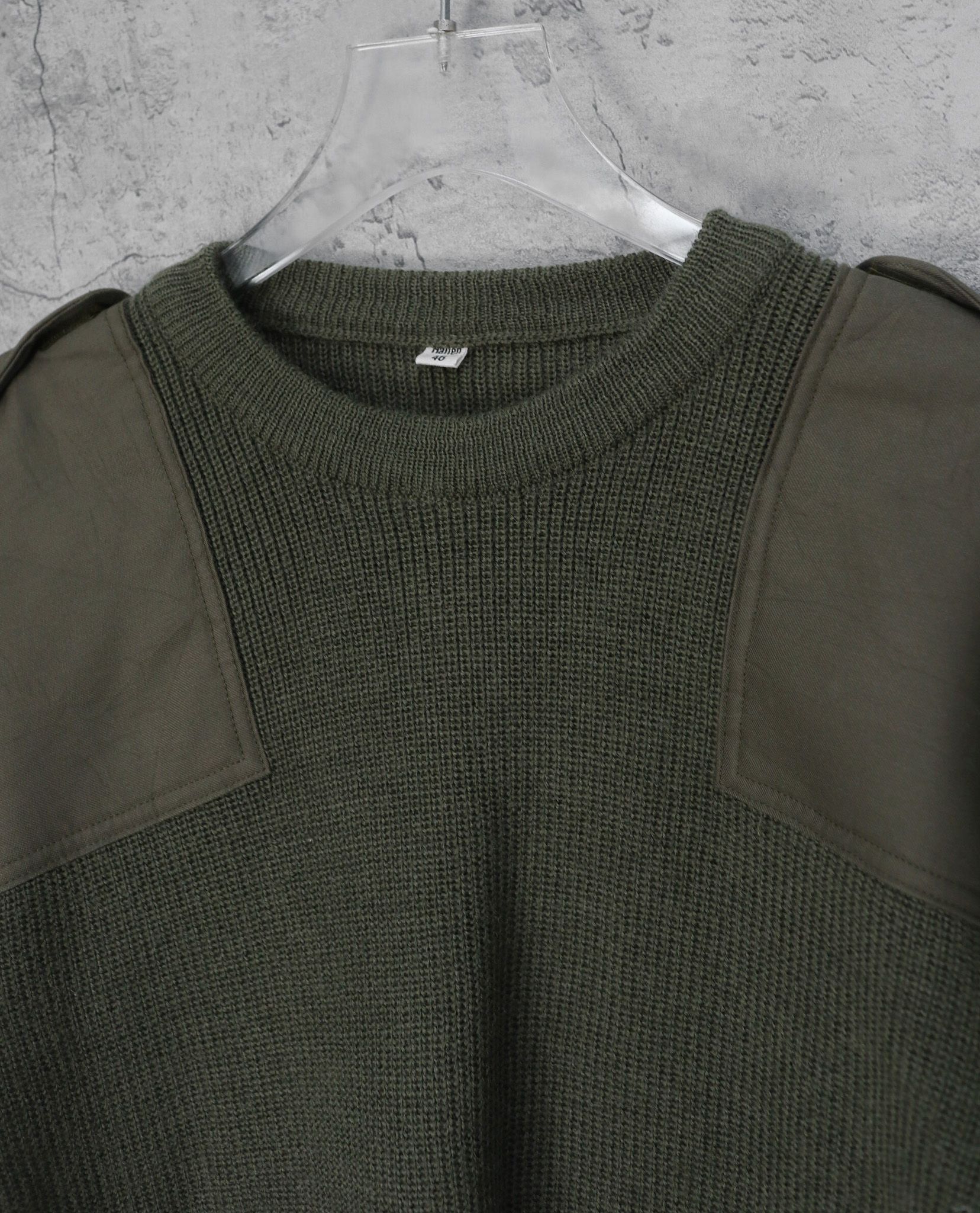 01.26.23 - VTG KNIT SWEATSHIRT