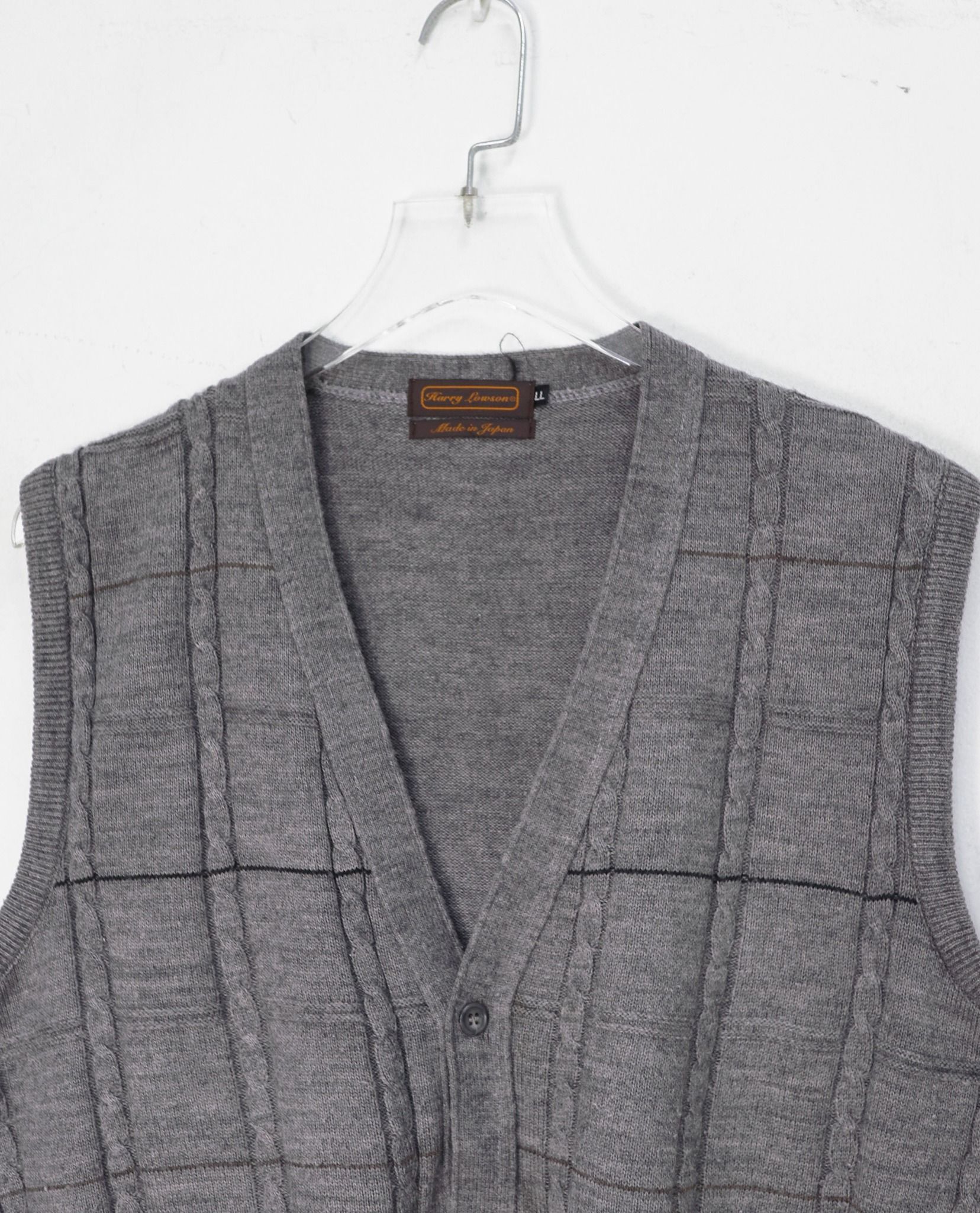 10.13.22 - VTG KNIT VEST - HARRY LOWSON
