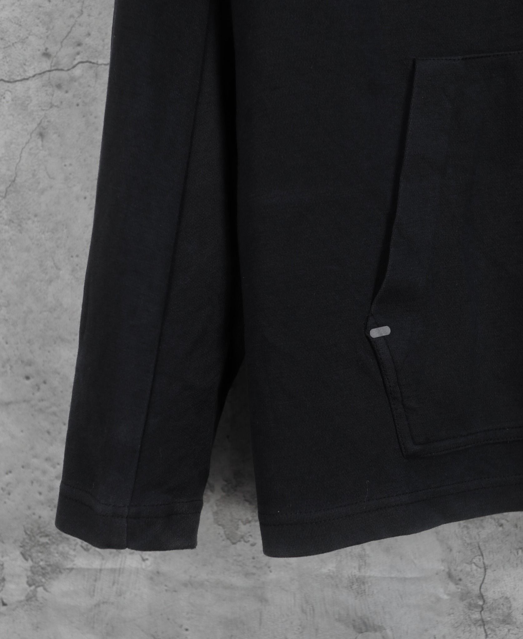 10.26.23 - VTG SWEATSHIRT - NEW BALANCE