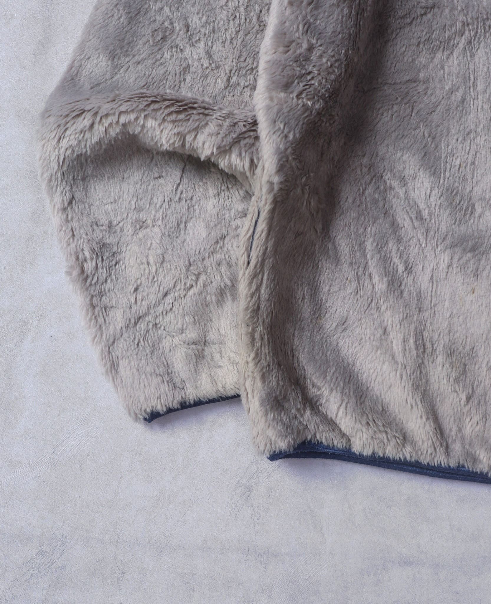 03.13.24 - VTG FAUX FUR JACKET - 6RAGEBLUE