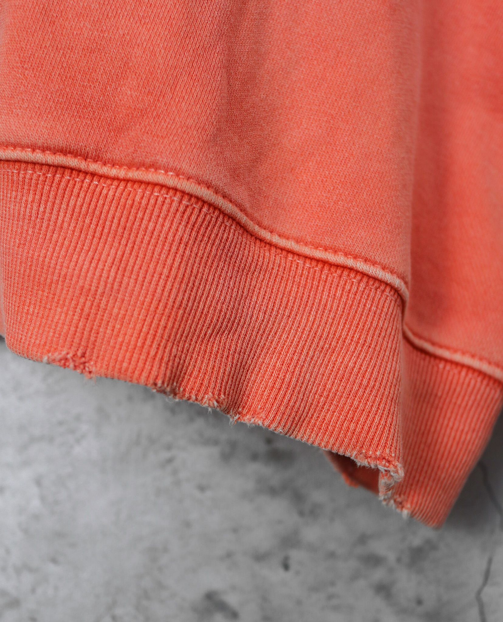 02.01.23 - VTG OVERSIZED SWEATSHIRT - BRAVO