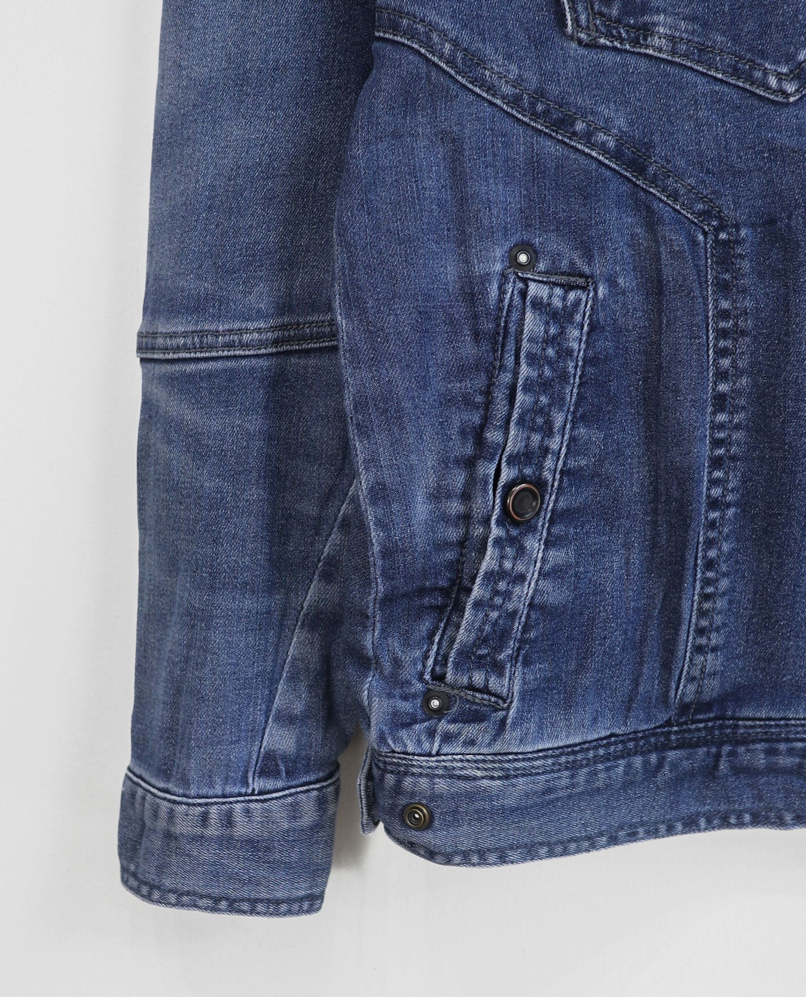 06.25.23 - VTG DENIM WORK JACKET - BLUE B