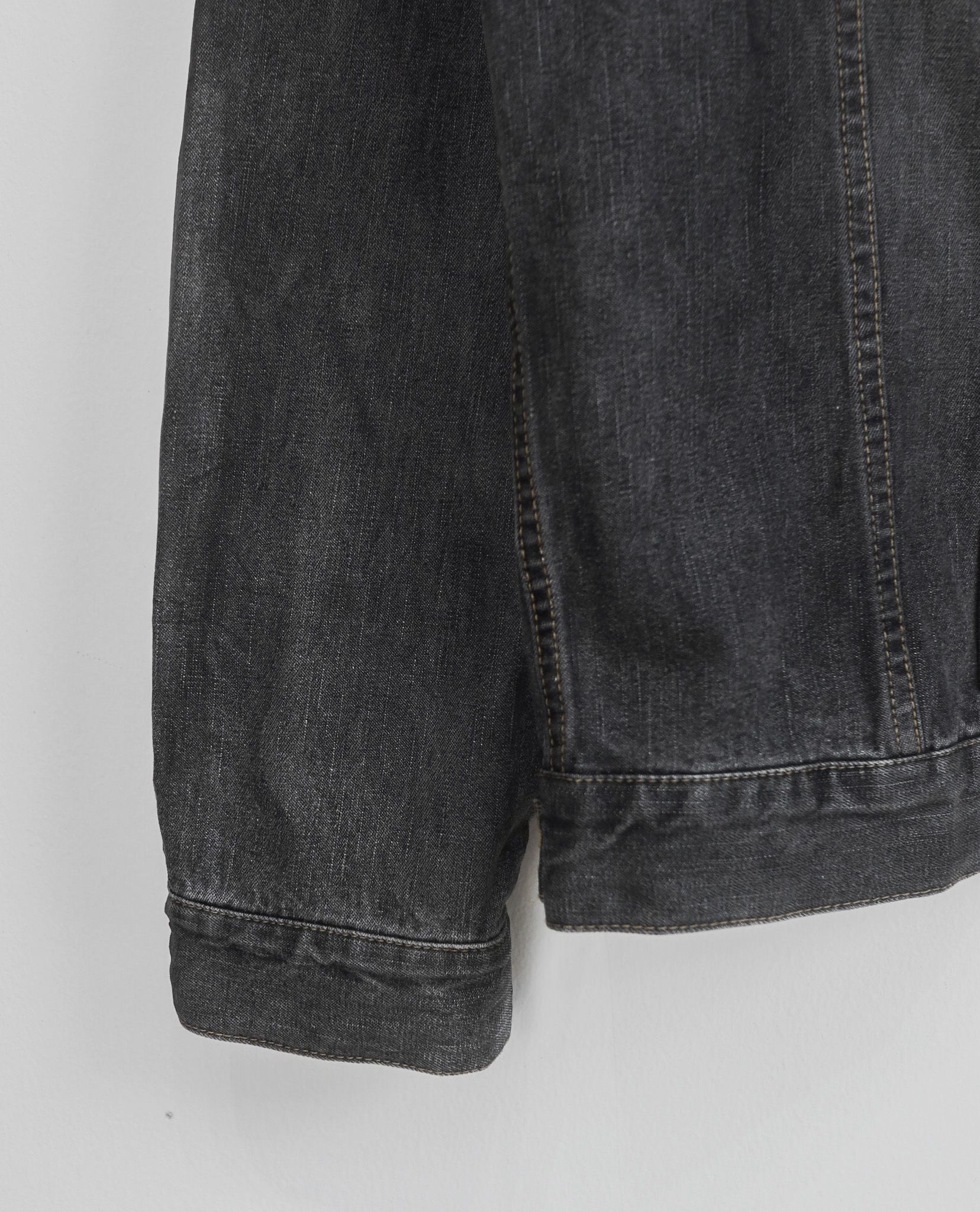06.25.23 - VTG DENIM JACKET - MAC-KEEN