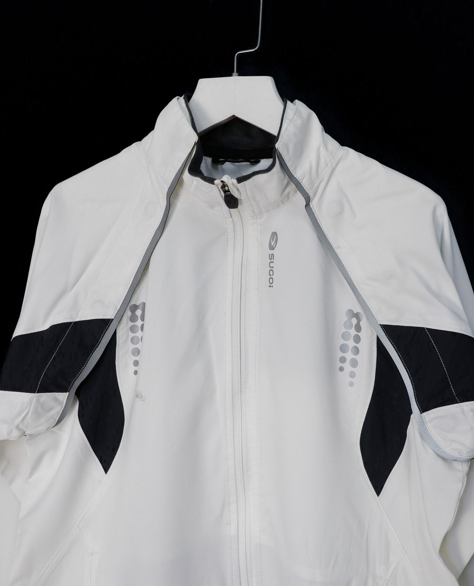 10.06.22 - VTG WINDBREAKER JACKET - SUGOI