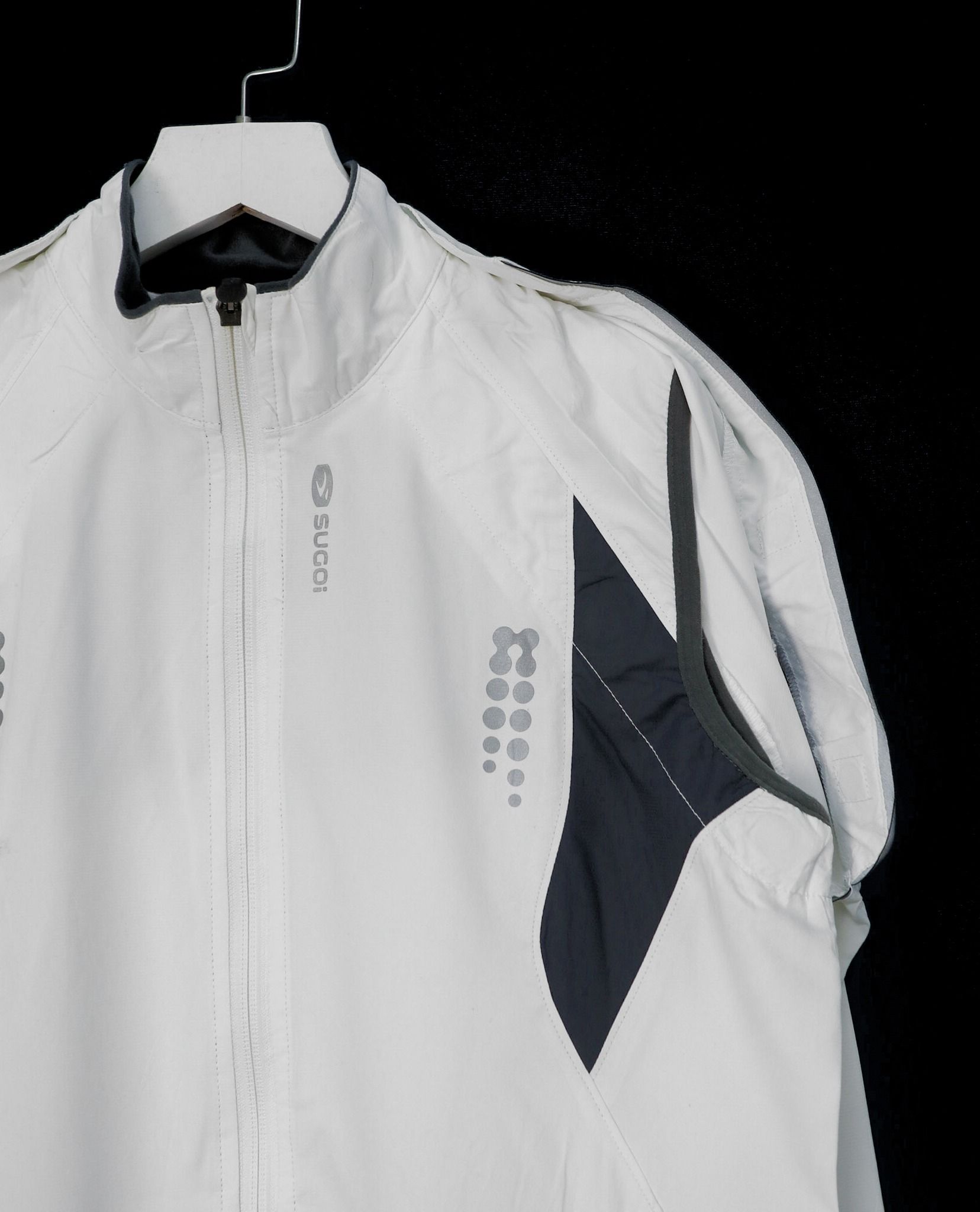 10.06.22 - VTG WINDBREAKER JACKET - SUGOI