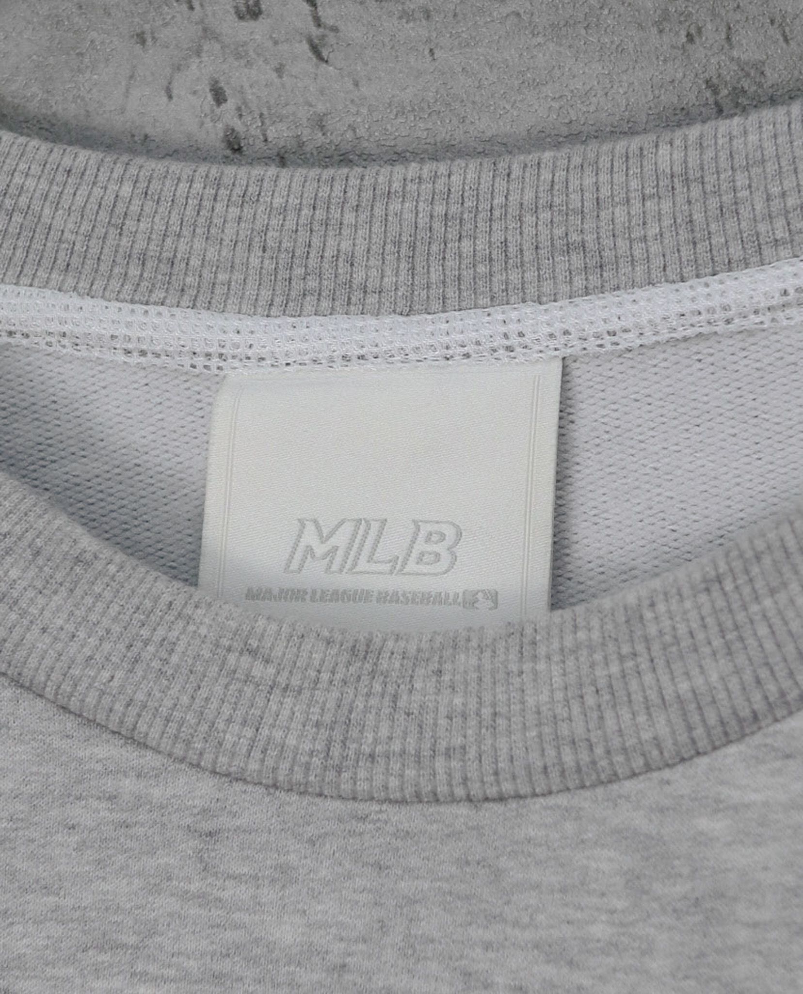 02.01.23 - VTG SWEATSHIRT - MLB