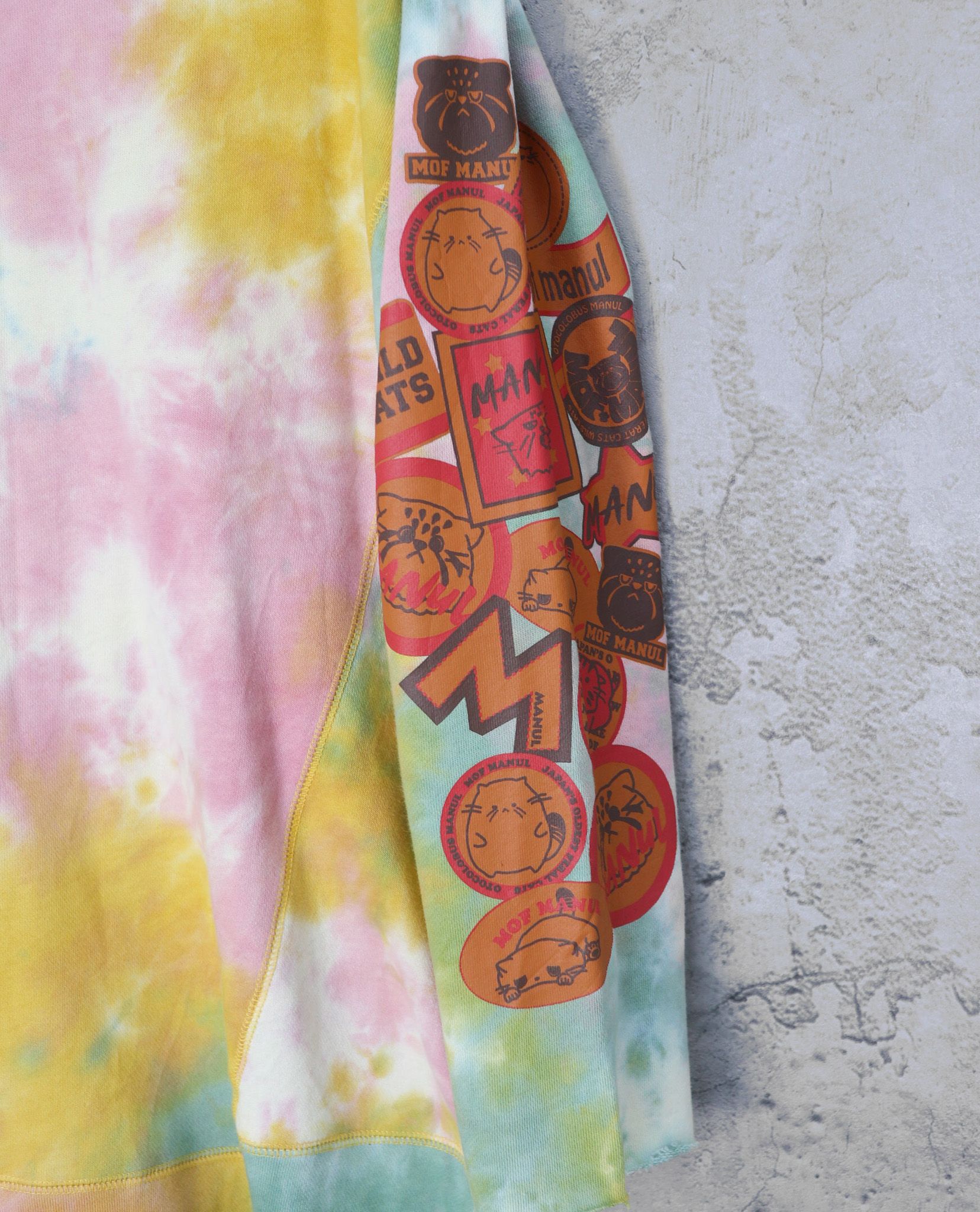 02.01.23 - VTG SWEATSHIRT - MOF MANUL