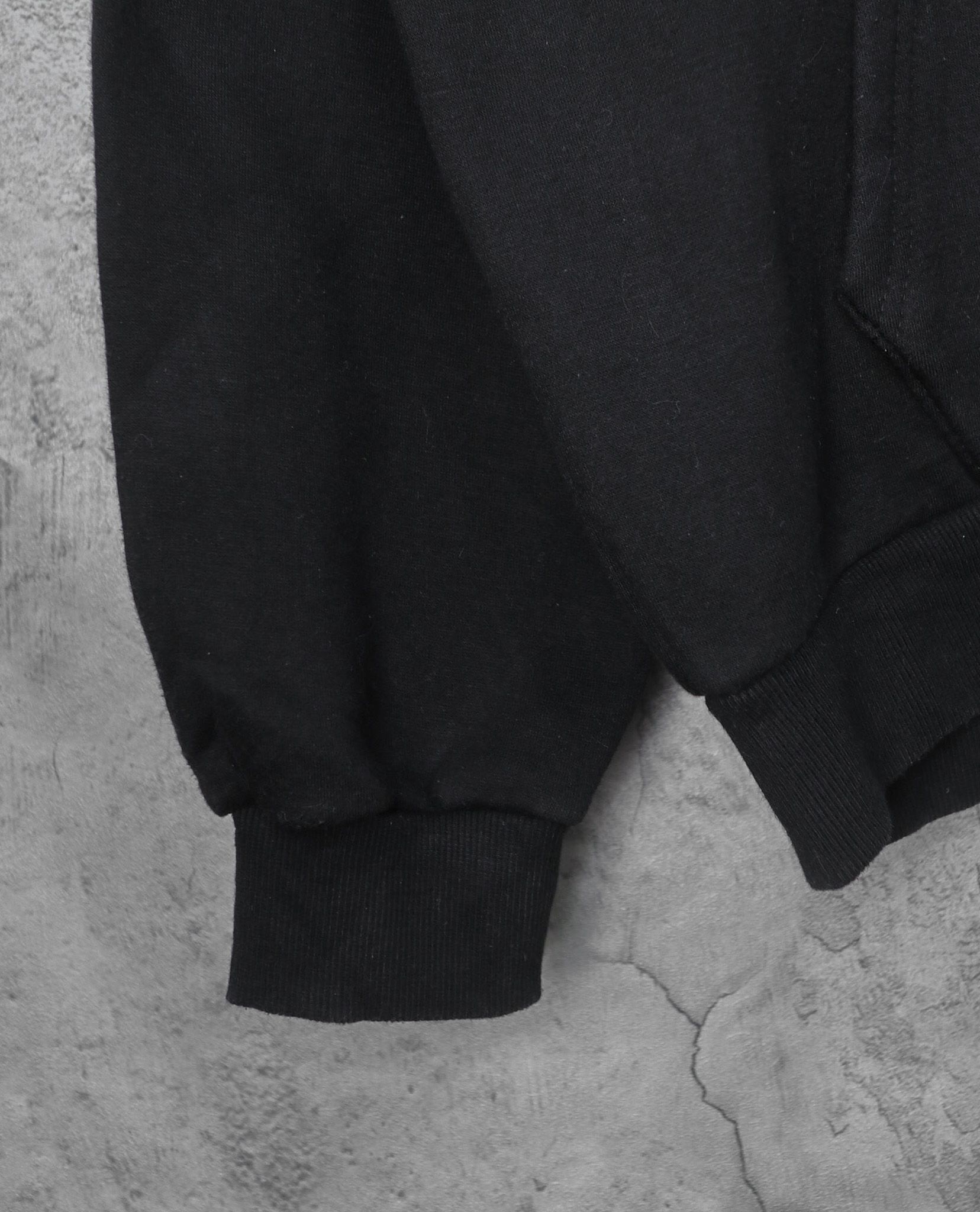 02.01.23 - VTG PULLOVER HOODIE - O.TWO