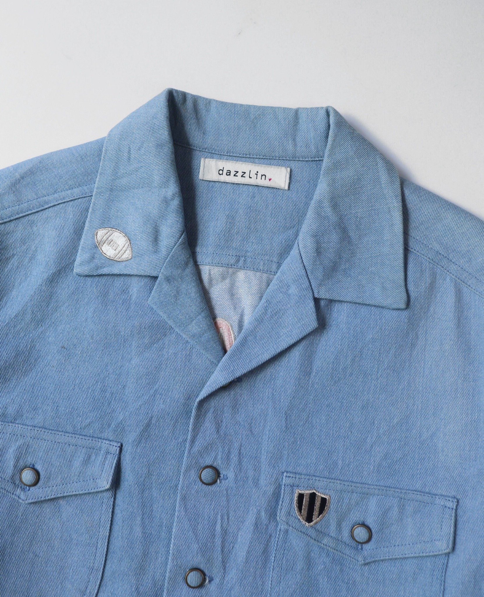 10.28.23 - VTG CROPPED DENIM JACKET - DAZZLIN