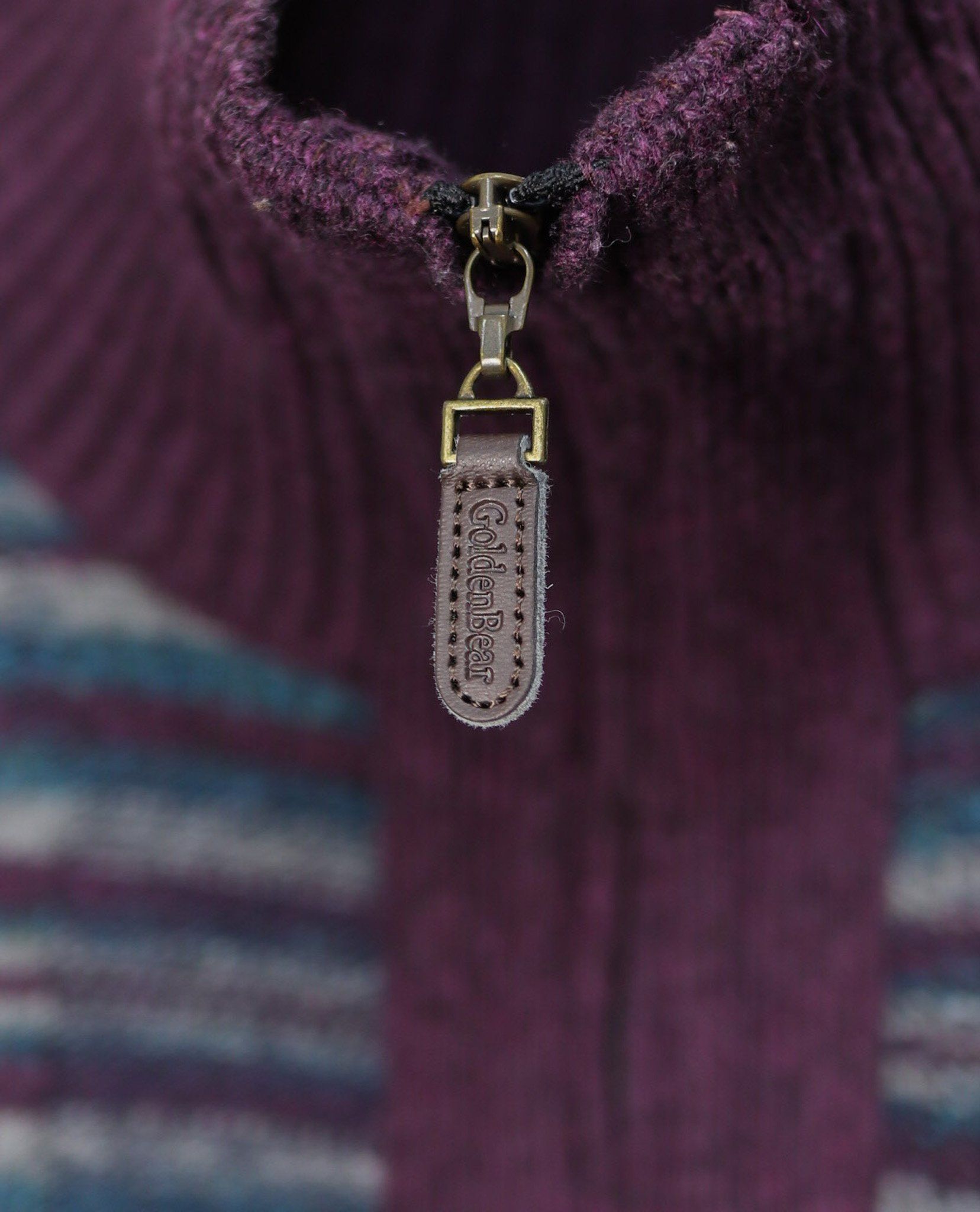 01.26.23 - VTG KNIT SWEATSHIRT - GOLDEN BEAR