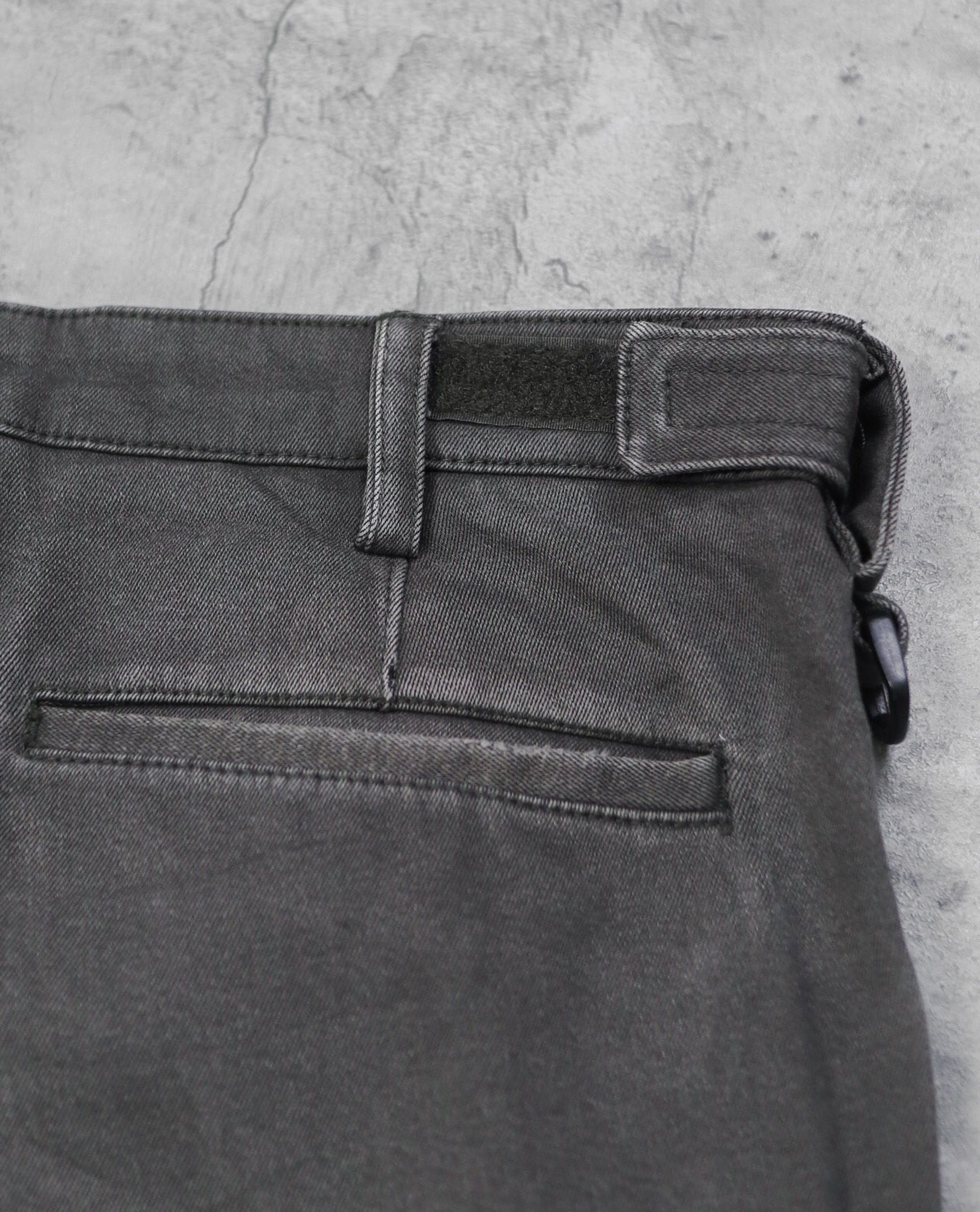01.27.23 - VTG CARGO PANTS - FORECAST