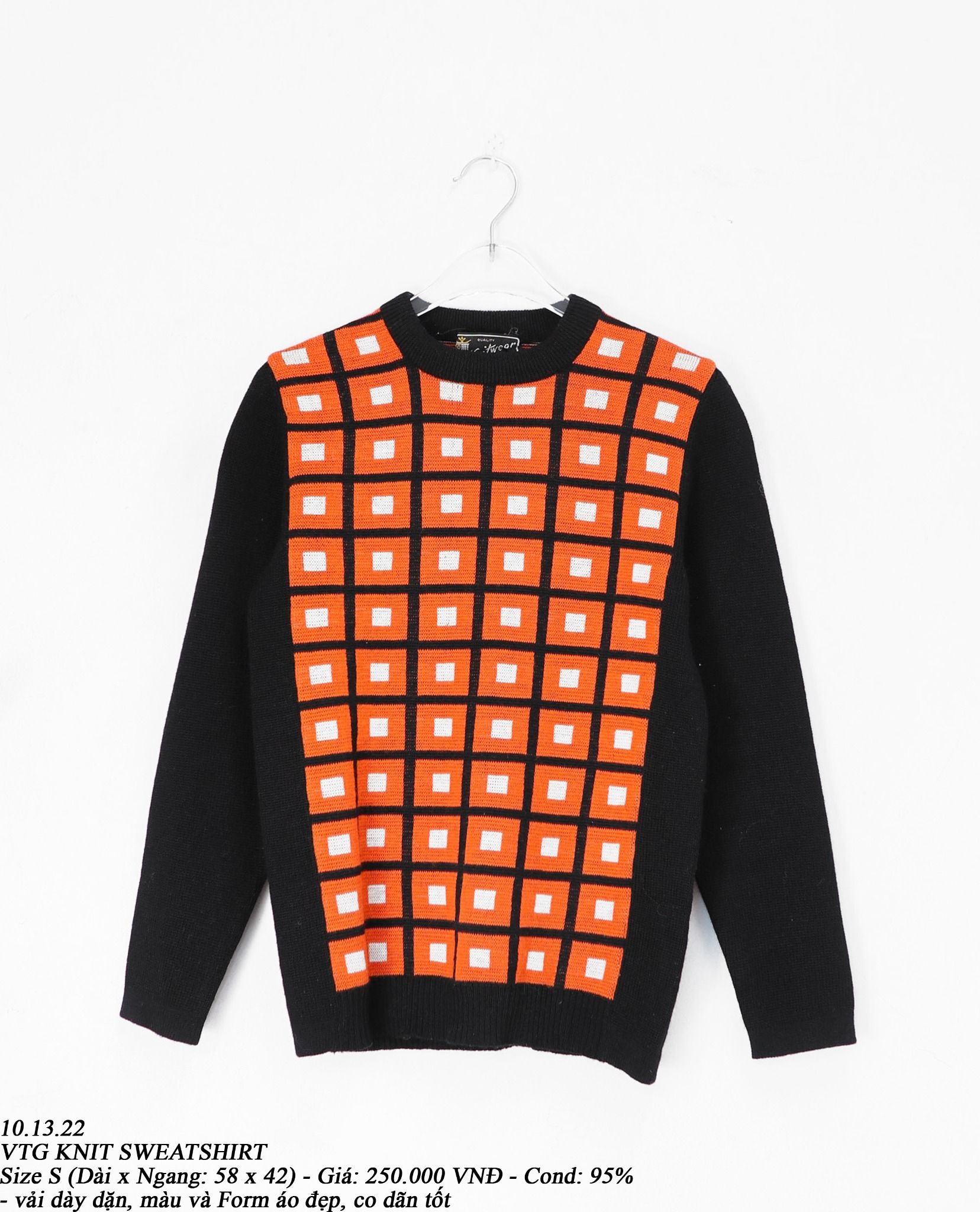 10.13.22 - VTG KNIT SWEATSHIRT