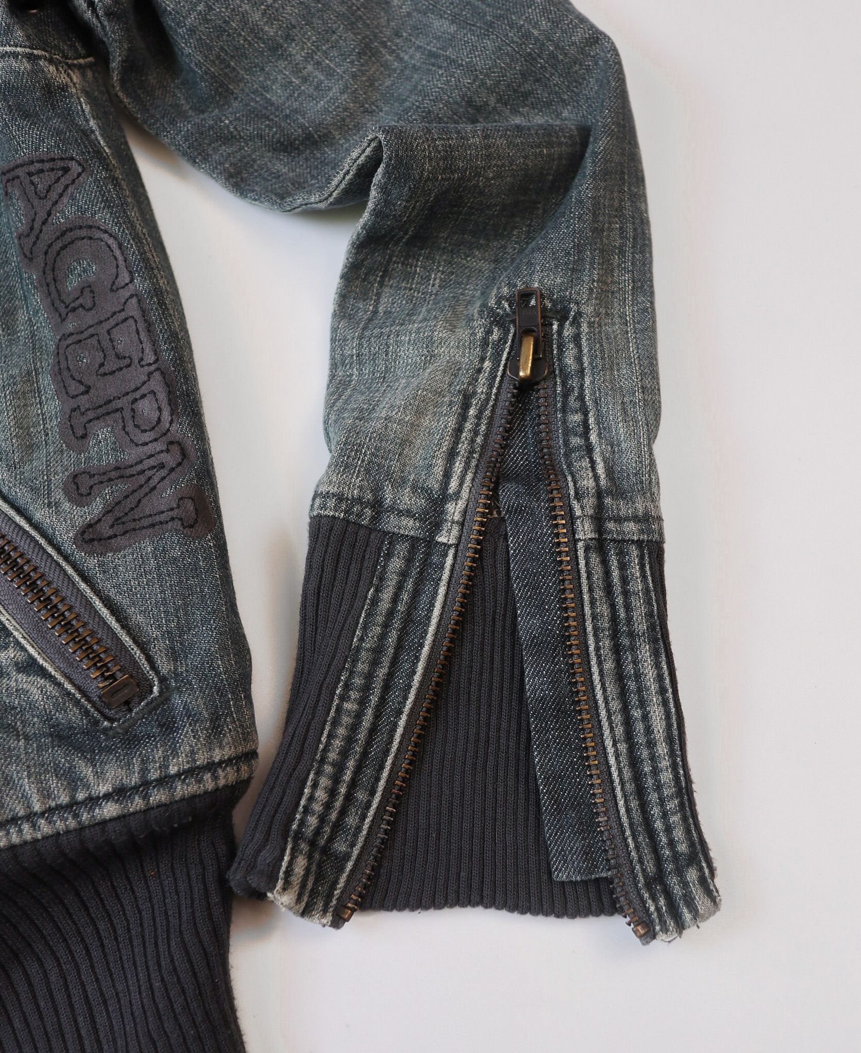 10.28.23 - VTG CROPPED DENIM JACKET - ANTGAUDE