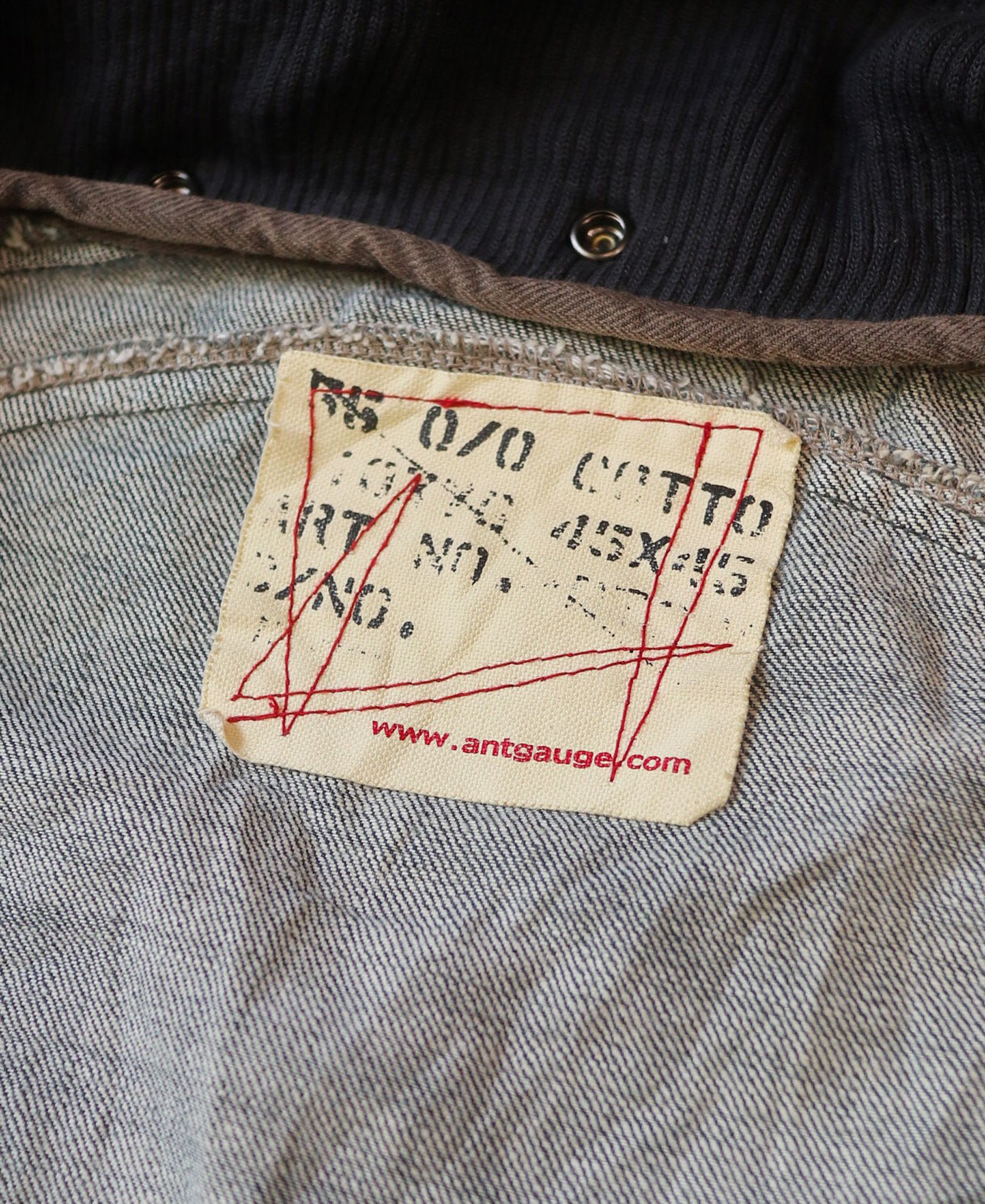 10.28.23 - VTG CROPPED DENIM JACKET - ANTGAUDE