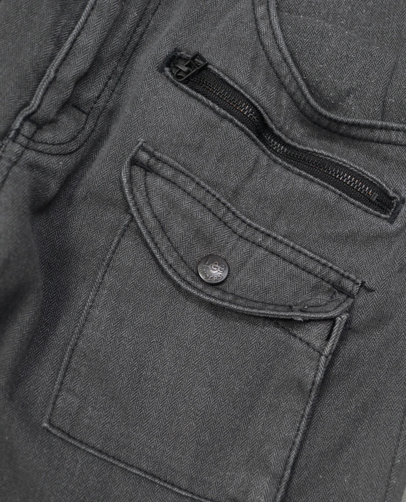 01.28.23 - VTG RIDER CARGO PANTS - LEE RIDERS
