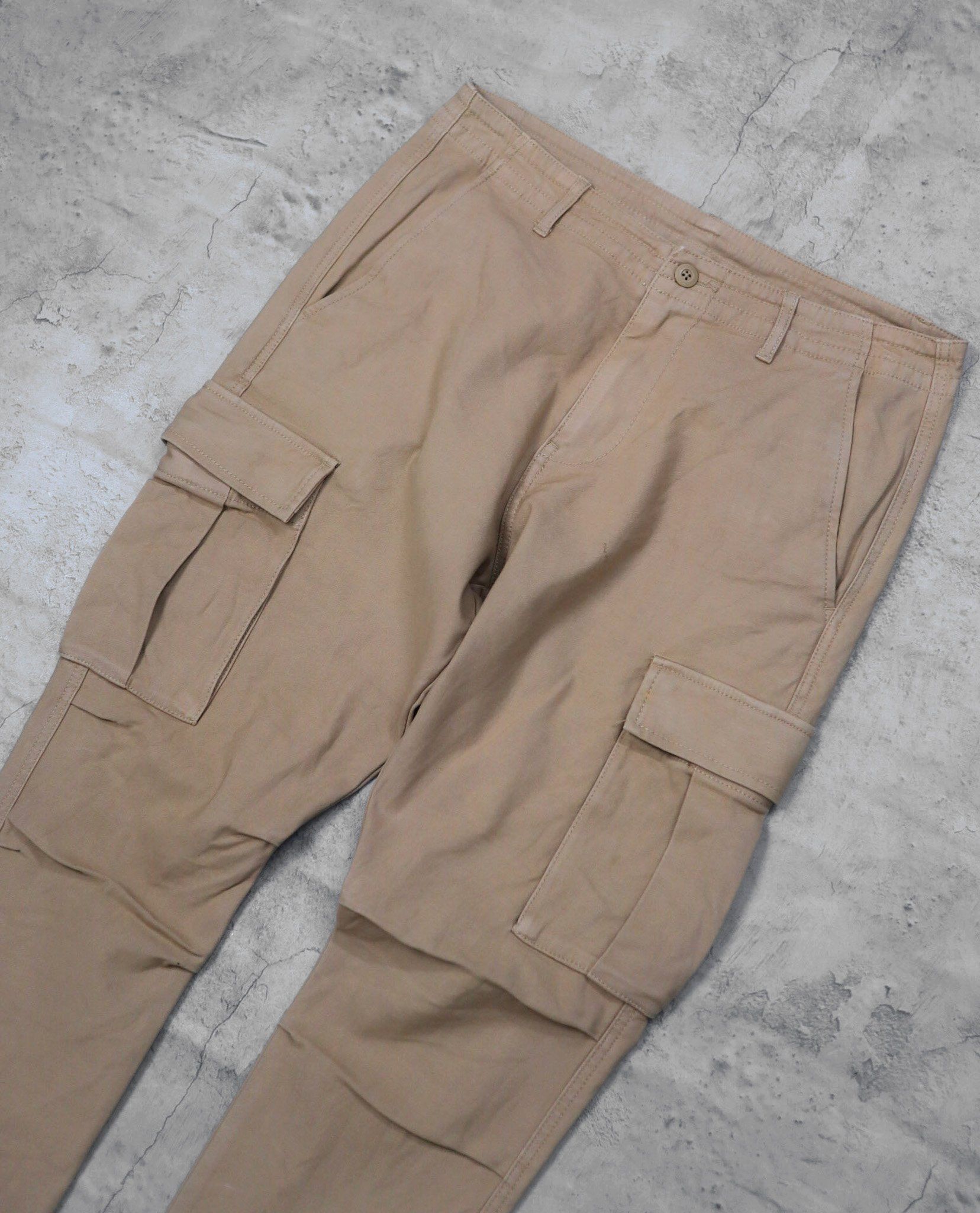 01.29.23 - VTG CARGO PANTS - RODEO CROWNS