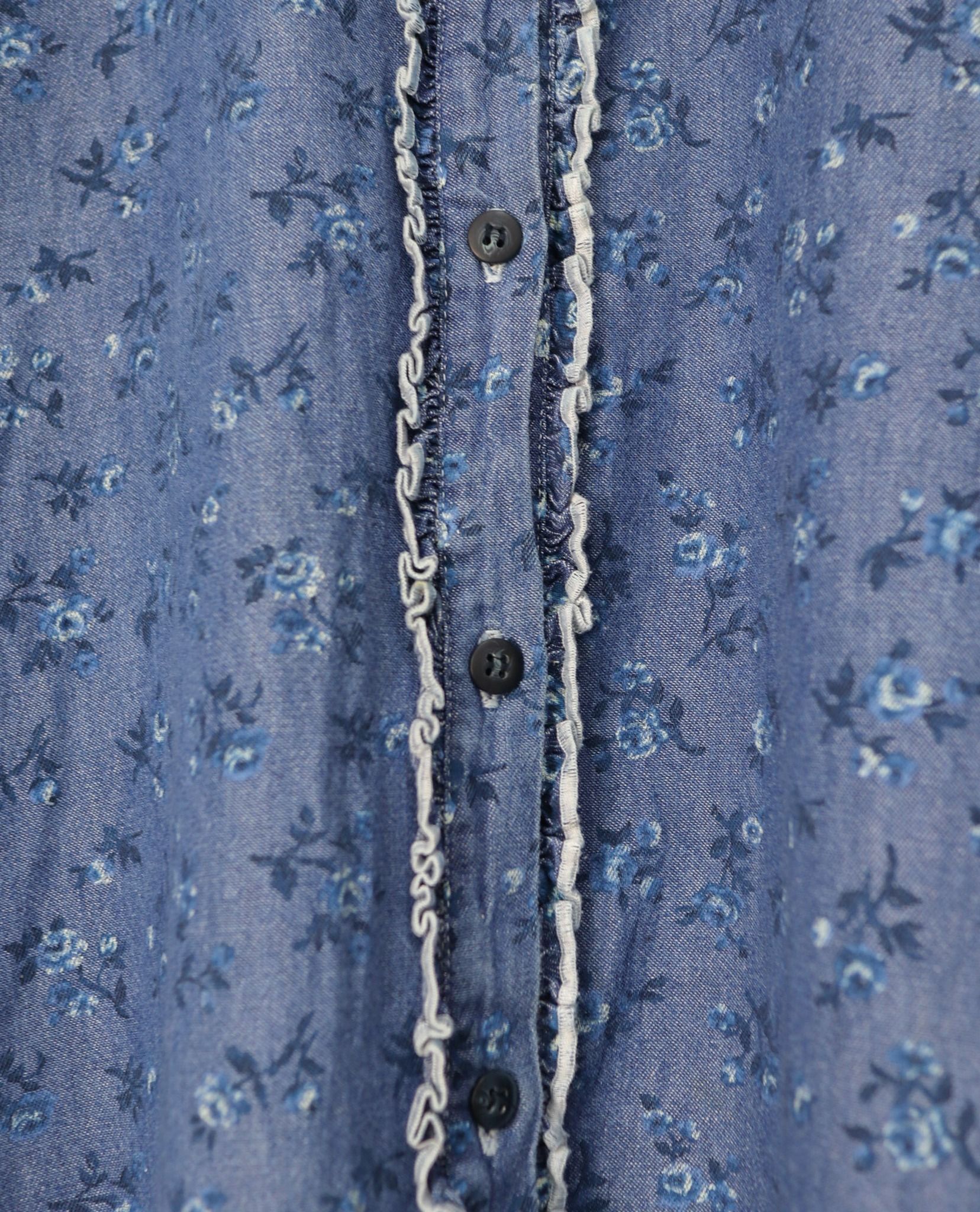 10.11.22 - VTG BUTTON UP SHIRT - CABIN CREEK