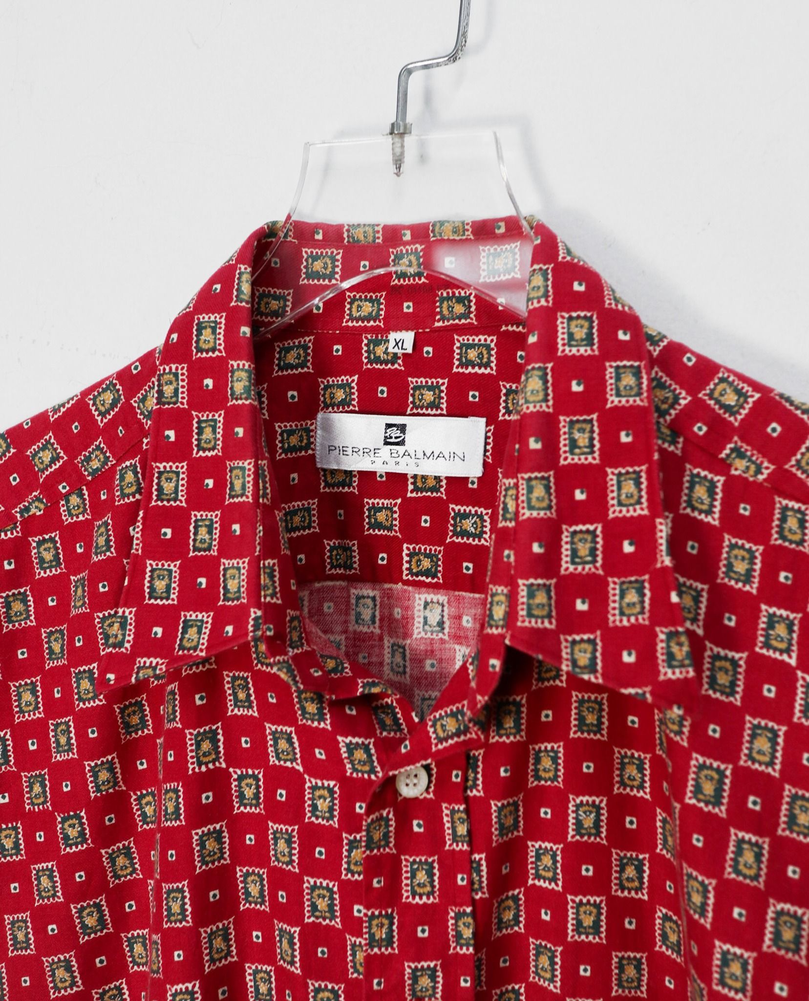 10.11.22 - VTG BUTTON UP SHIRT - PIERRE BALMAIN PARIS