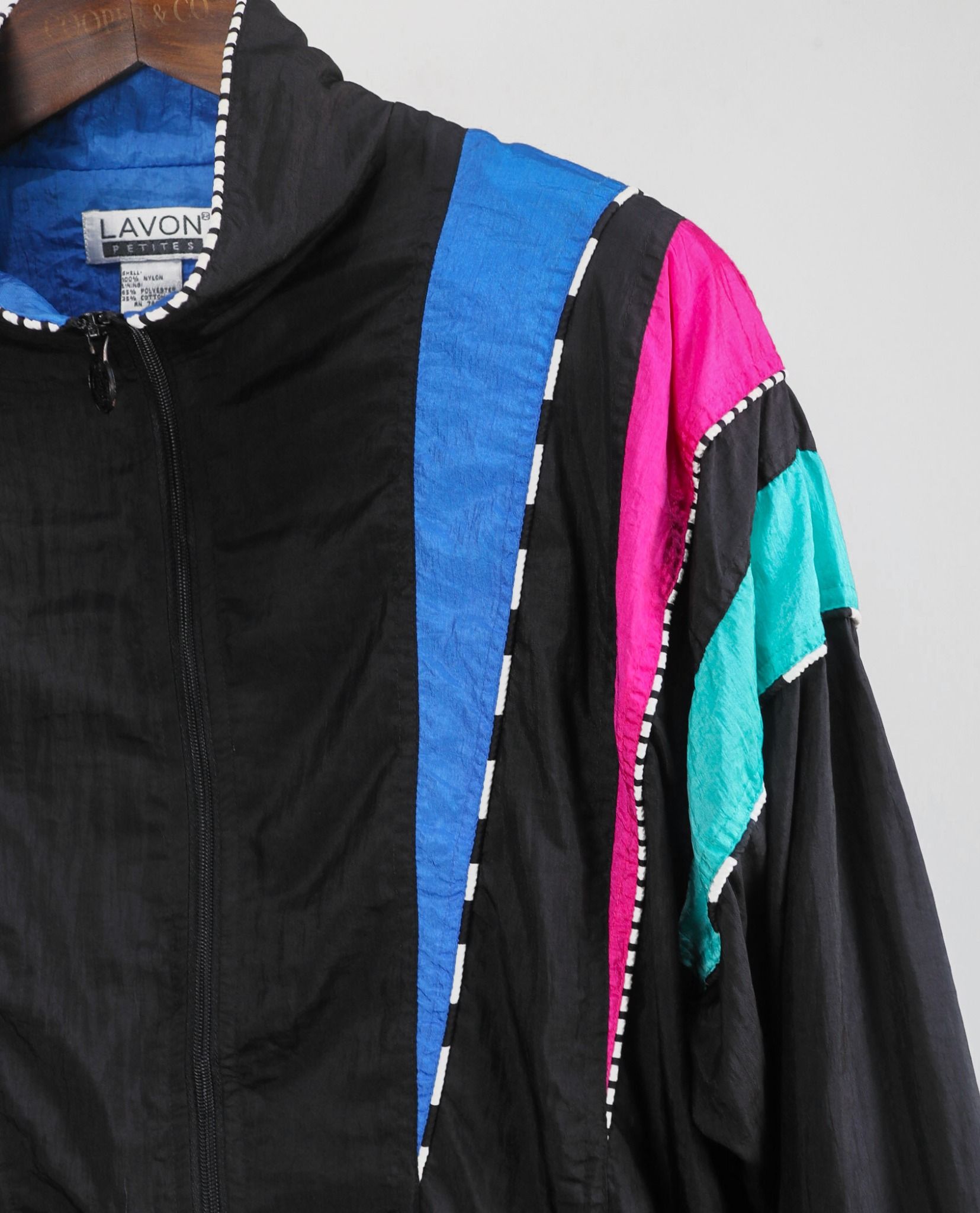 06.25.23 - VTG WINDBREAKER JACKET - LAVON PETITES