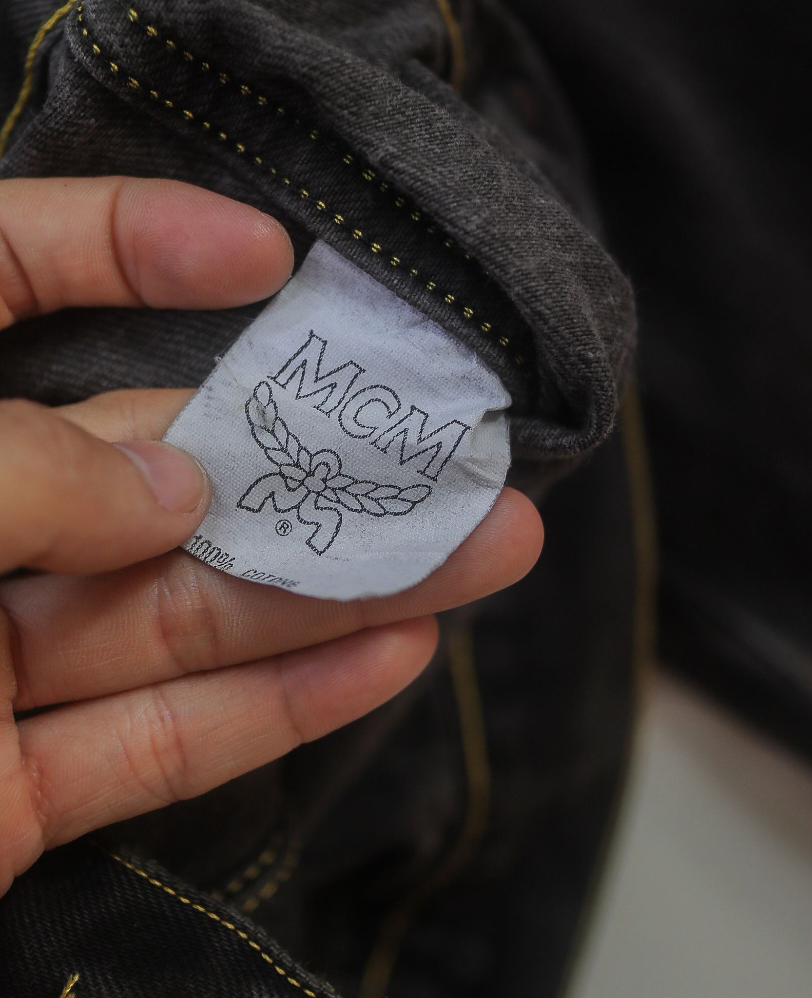 10.13.24 - VTG CROPPED DENIM JACKET - MCM