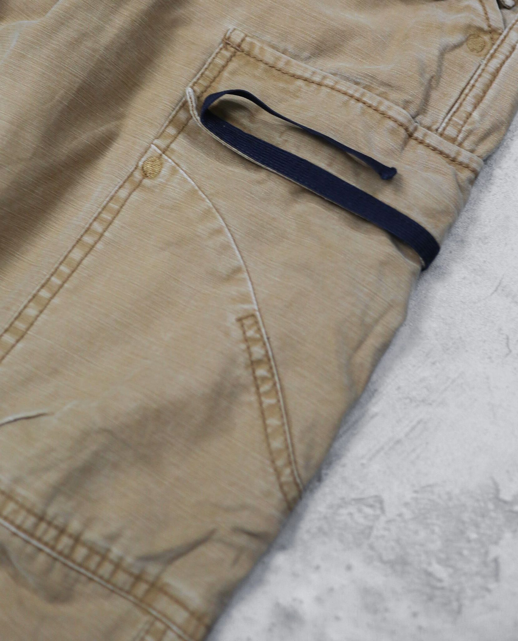 01.28.23 - VTG CARGO PANTS - KELEN